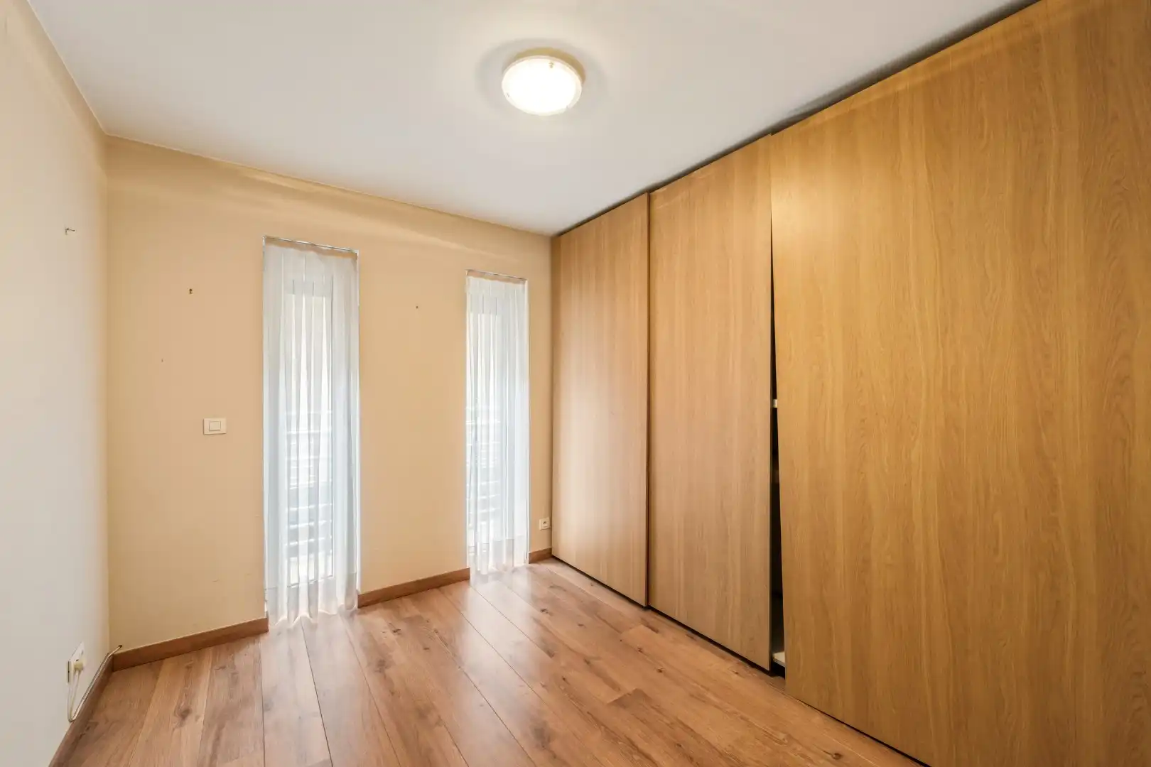 Appartement met berging, terras met prachtig uitzicht in Ieper foto 10