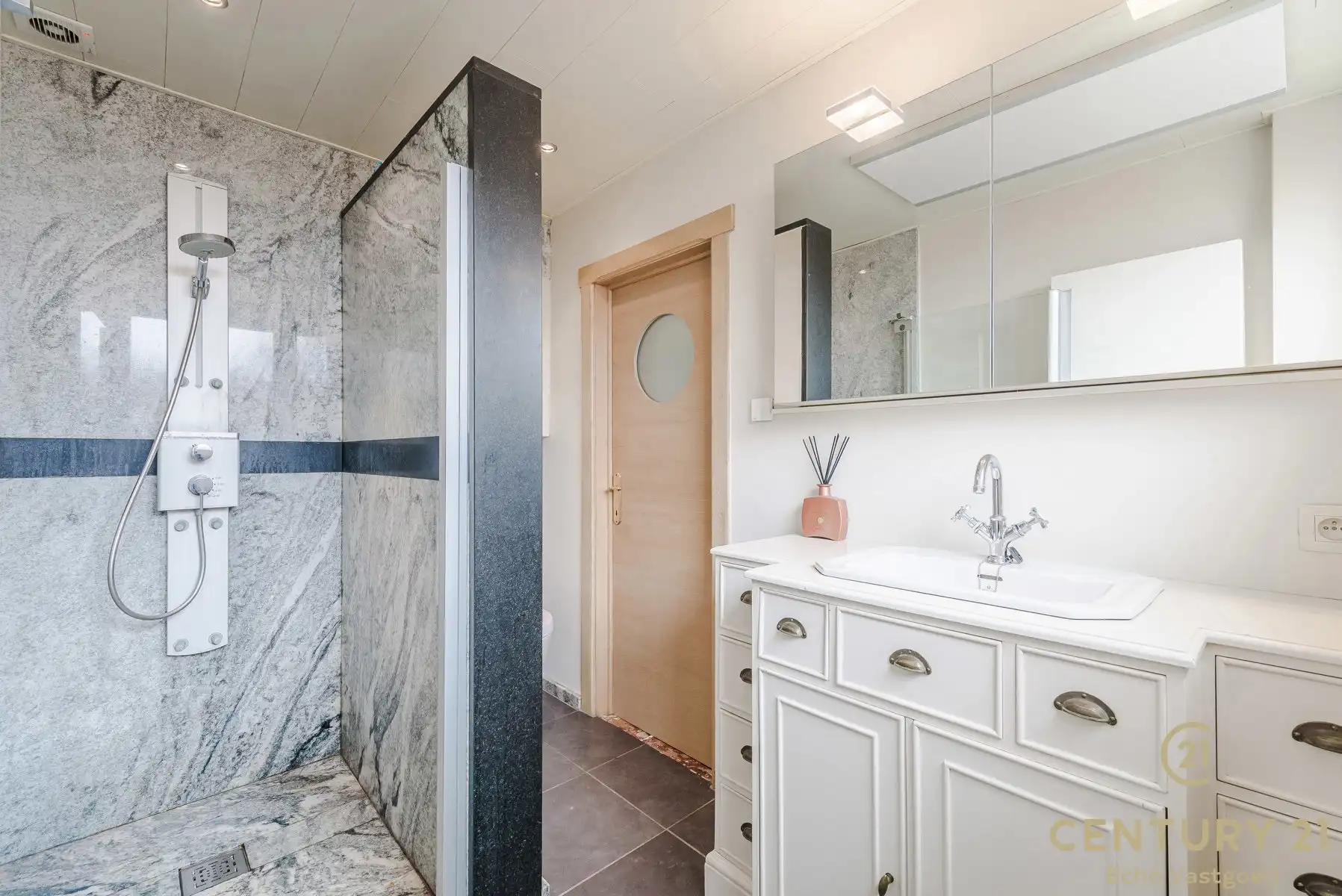 Woning met 4+ slpk., 2 badk. en garagebox in Oud-Turnhout foto 16