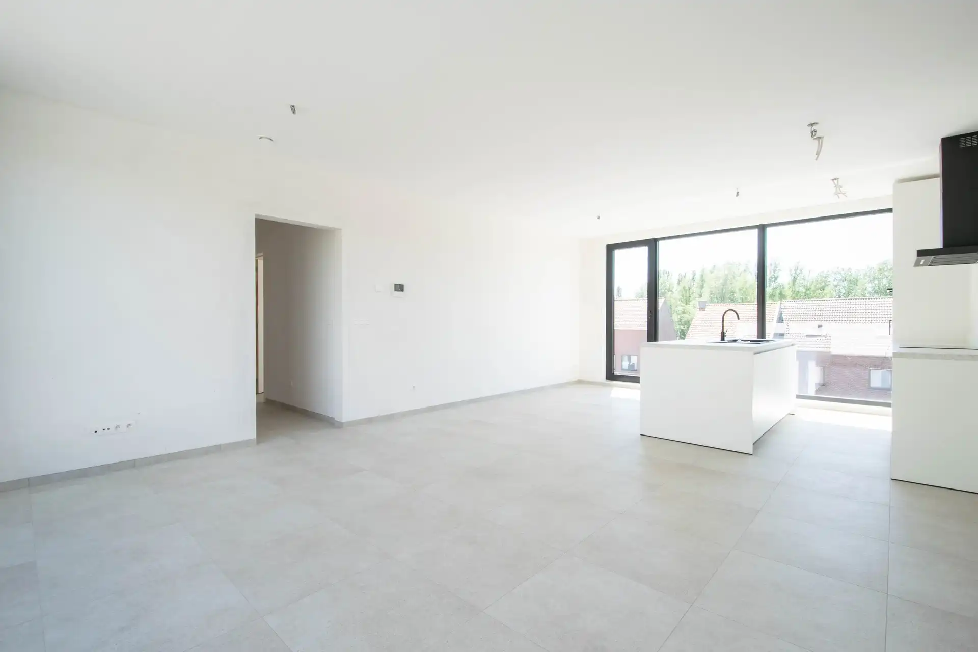 Ruim dakappartement met 2 grote slaapkamers en terras met panoramisch uitzicht (131m²) foto 2
