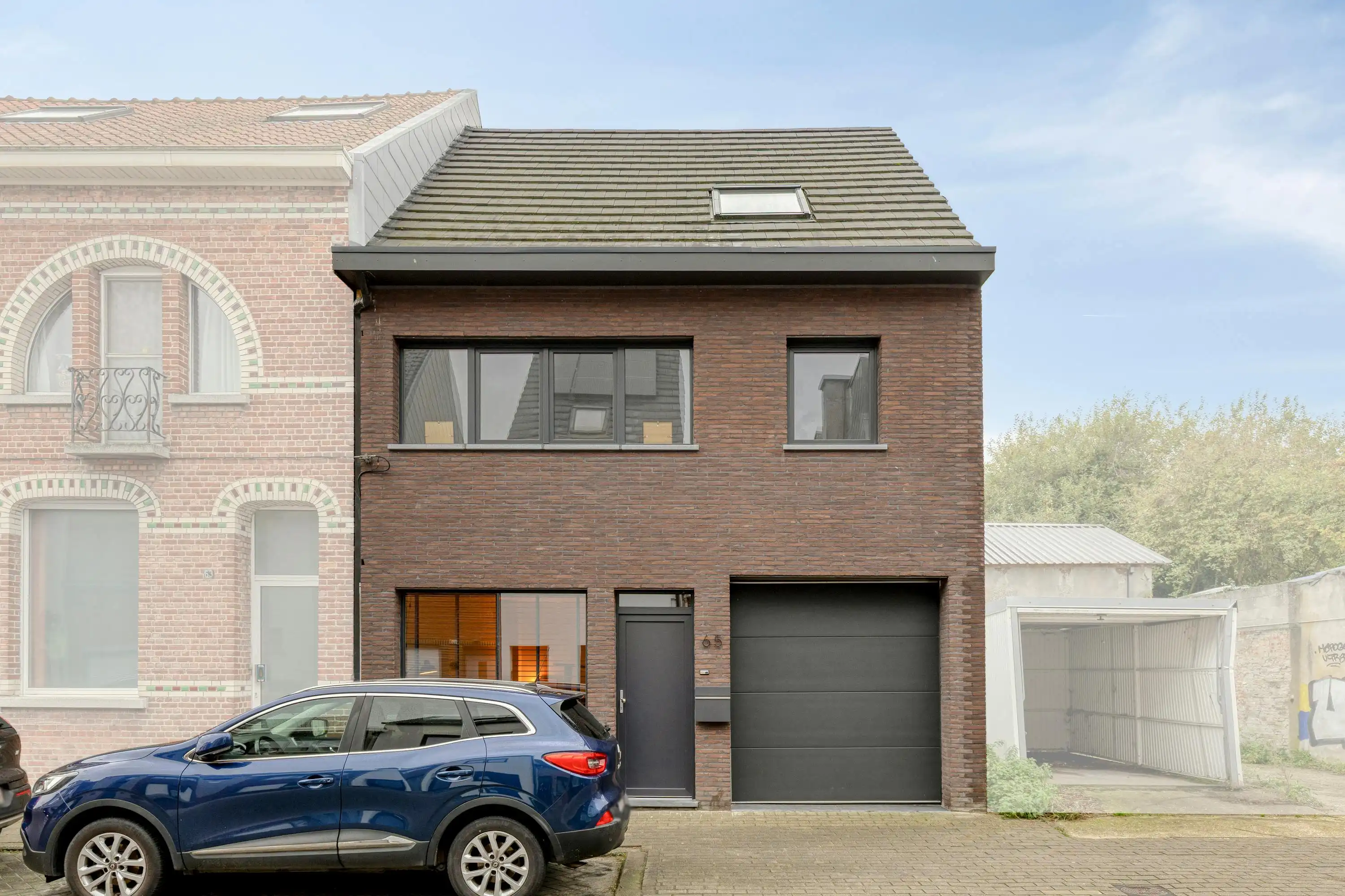 Recent gerenoveerde en energiezuinige woning centrum Beveren foto 2