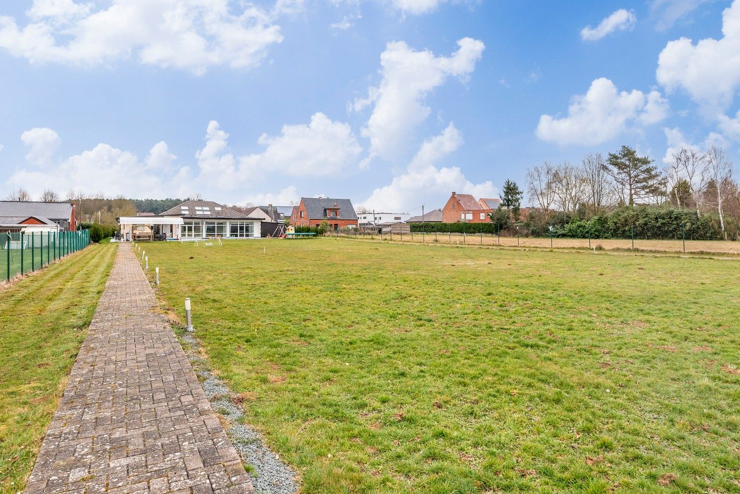 Laagbouwvilla op een zeer ruim perceel (43 are) foto 49