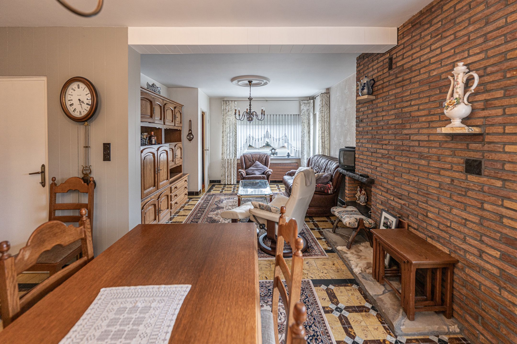 Woning in half-open bebouwing op 8 are foto 15