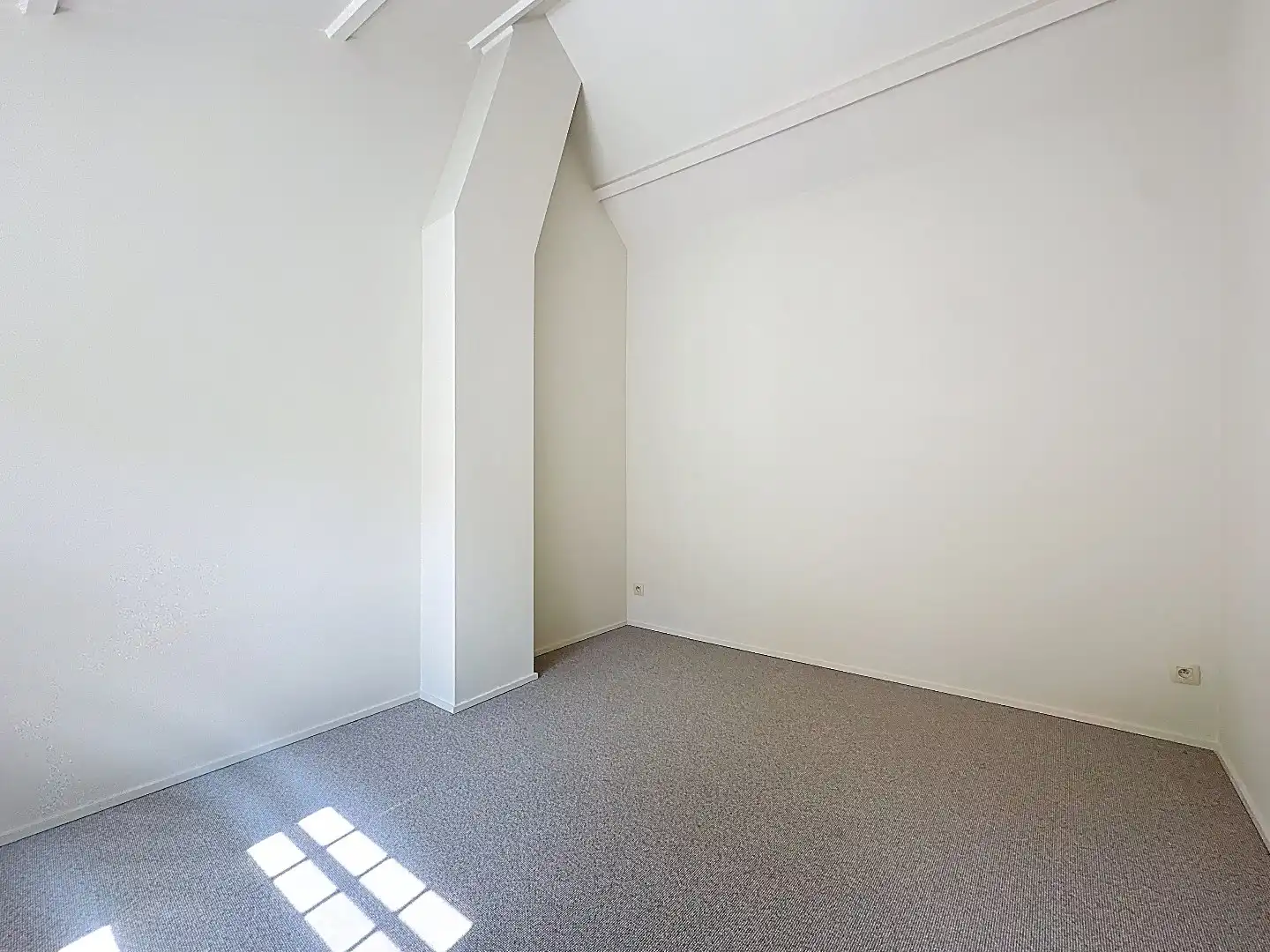 Sfeervolle en luxe tussenwoning in Zuidzande met vrij zicht over de velden foto 26