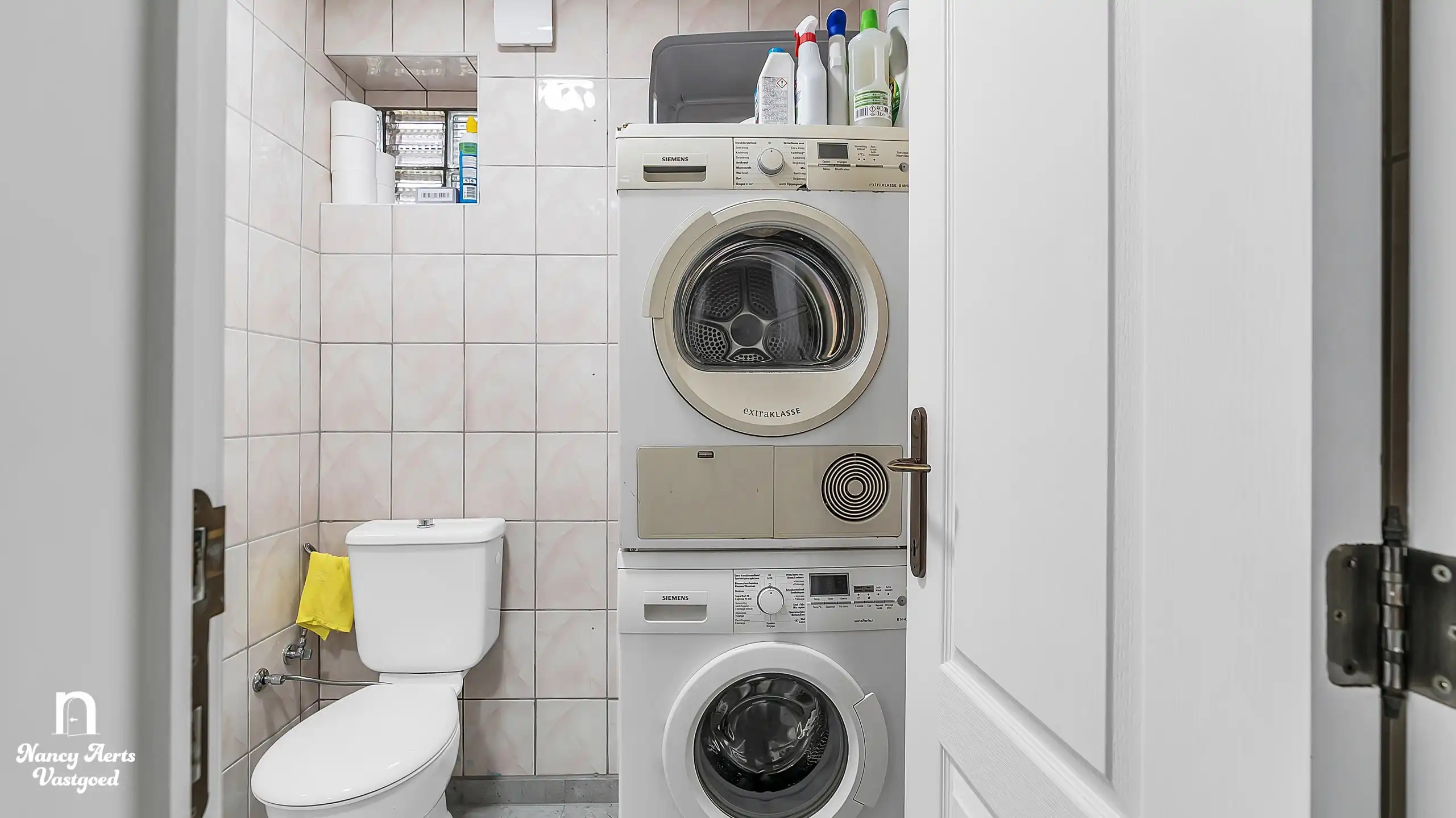 Gerenoveerde woning met 4 slaapkamers, tuin en leefkeuken foto 25