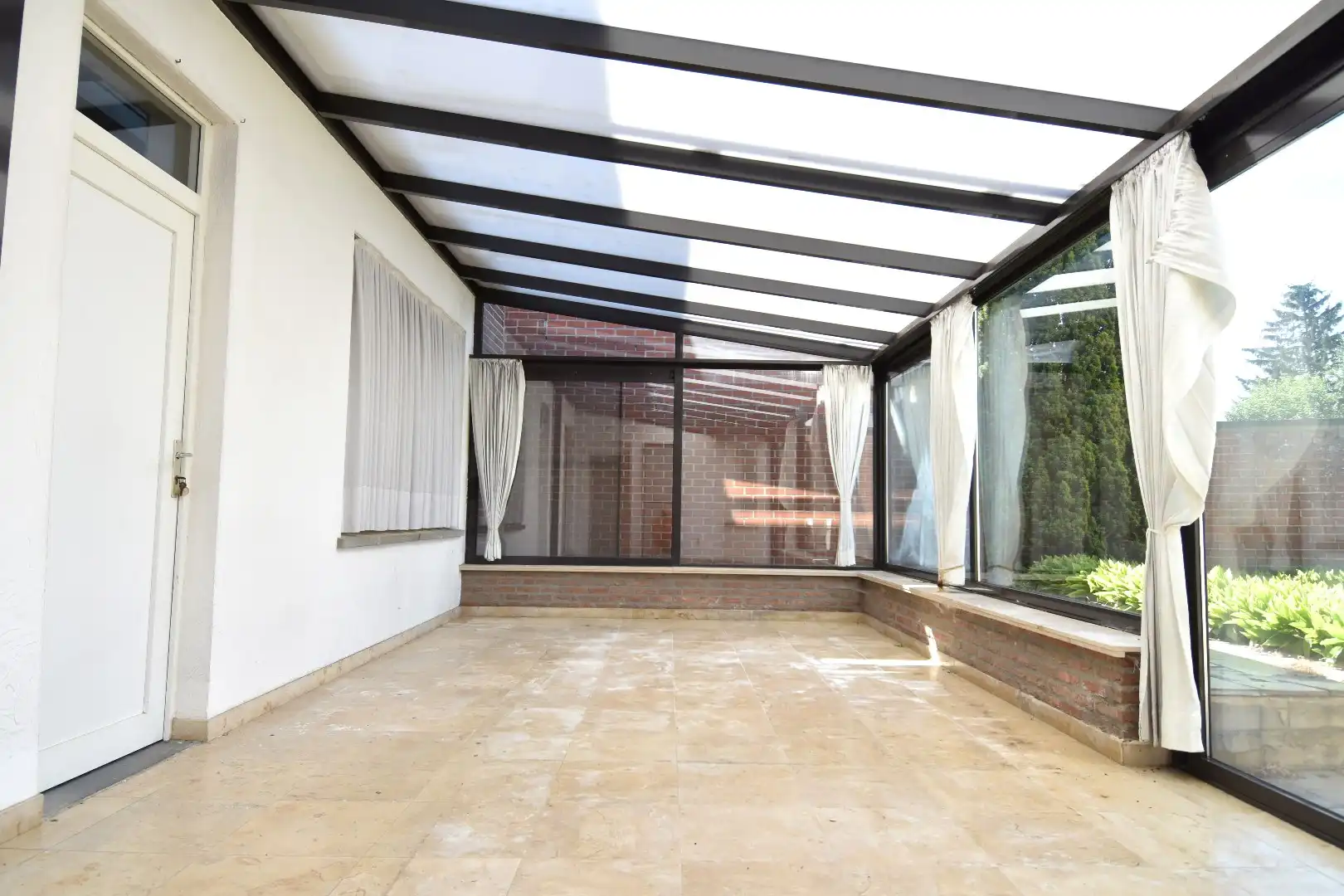 Karaktervolle woning met 3 slaapkamers en naastgelegen polyvalente ruimte (ca. 105 m²) te Beveren-Leie foto 7