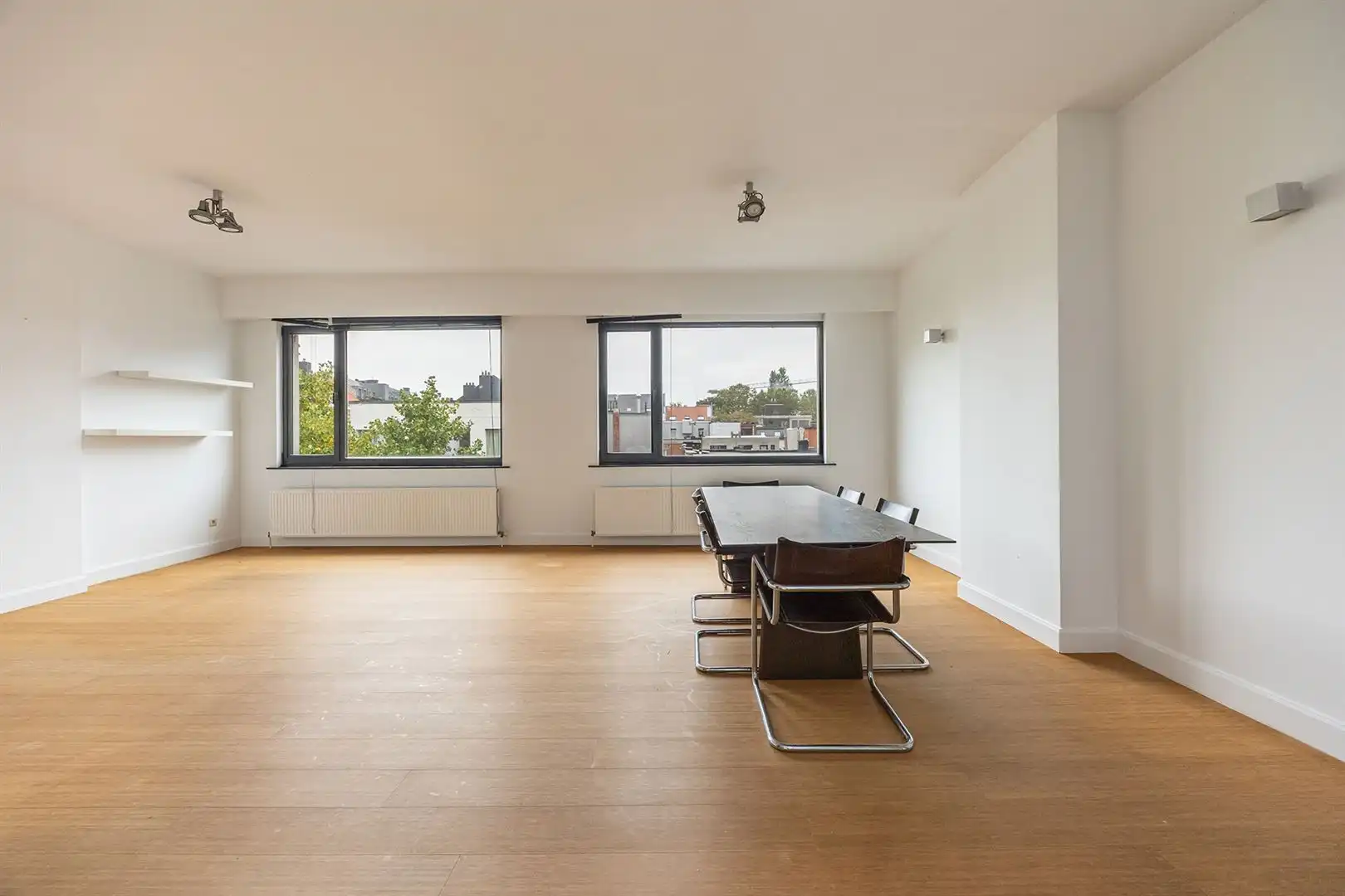 Licht appartement met 2 slaapkamers aan het Zuidpark foto 5