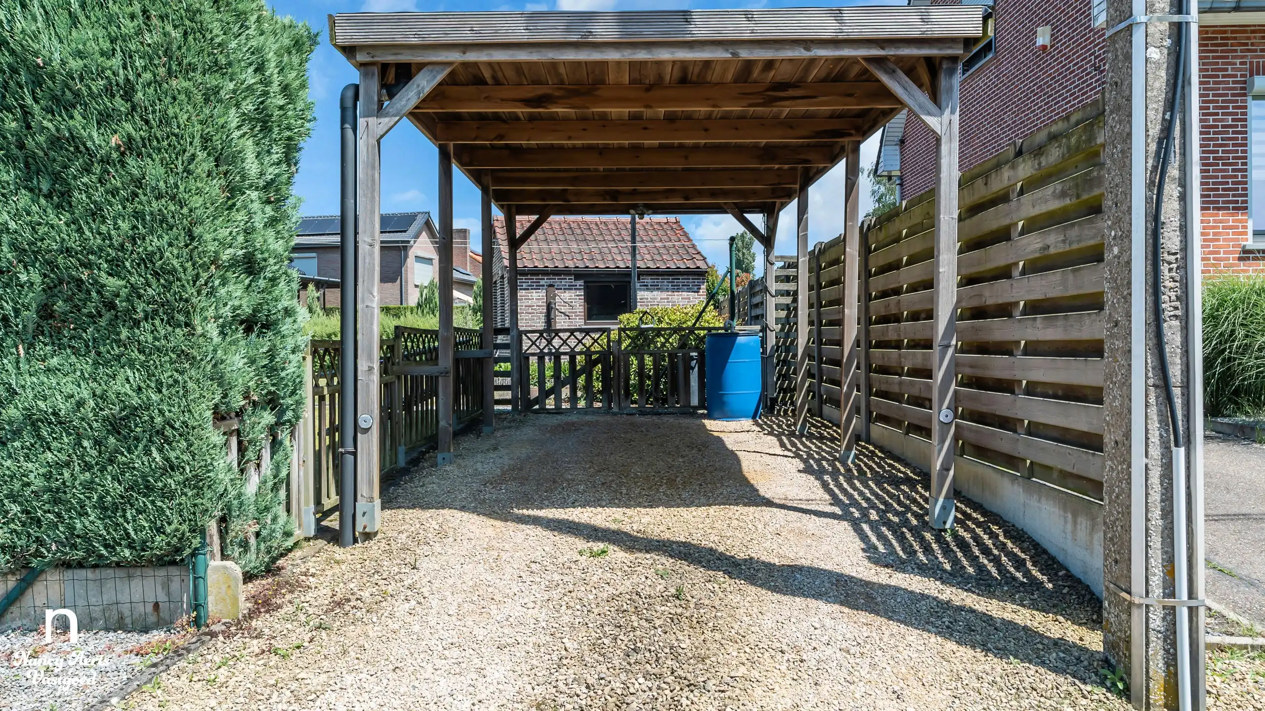 Charmante gezinswoning op hoekperceel in een groene omgeving foto 28