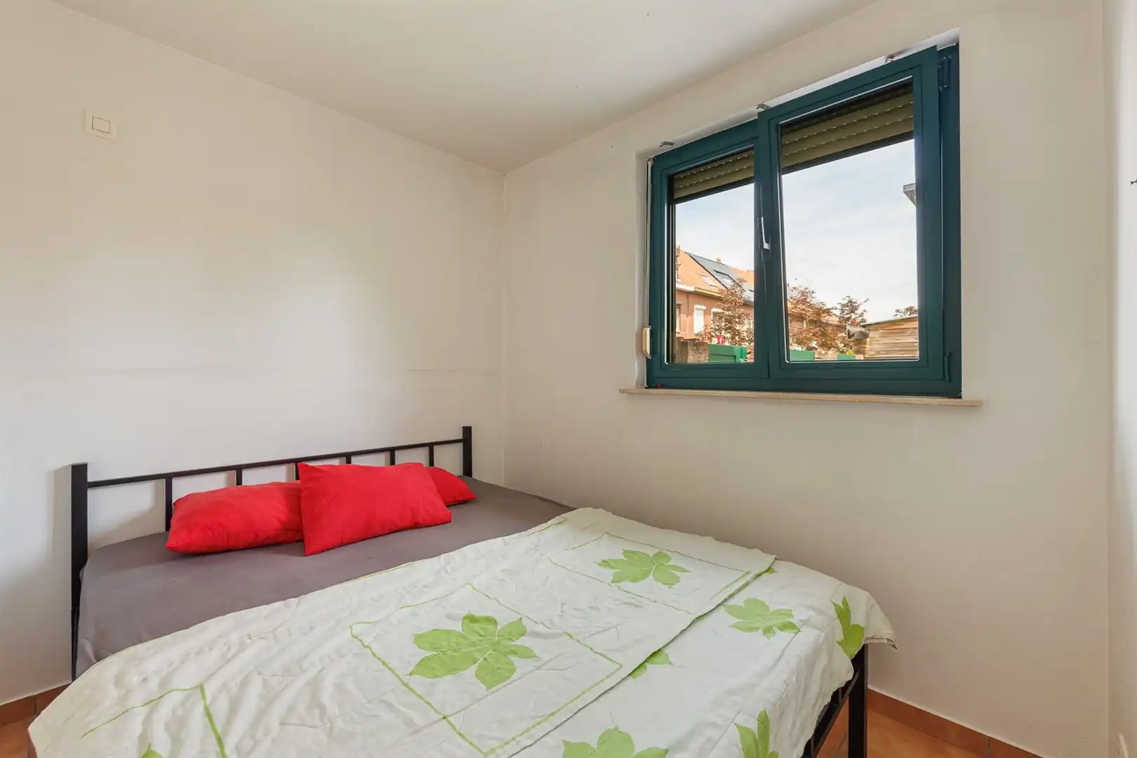 Te renoveren appartement ca. 77m2 met terras en tuin foto 9