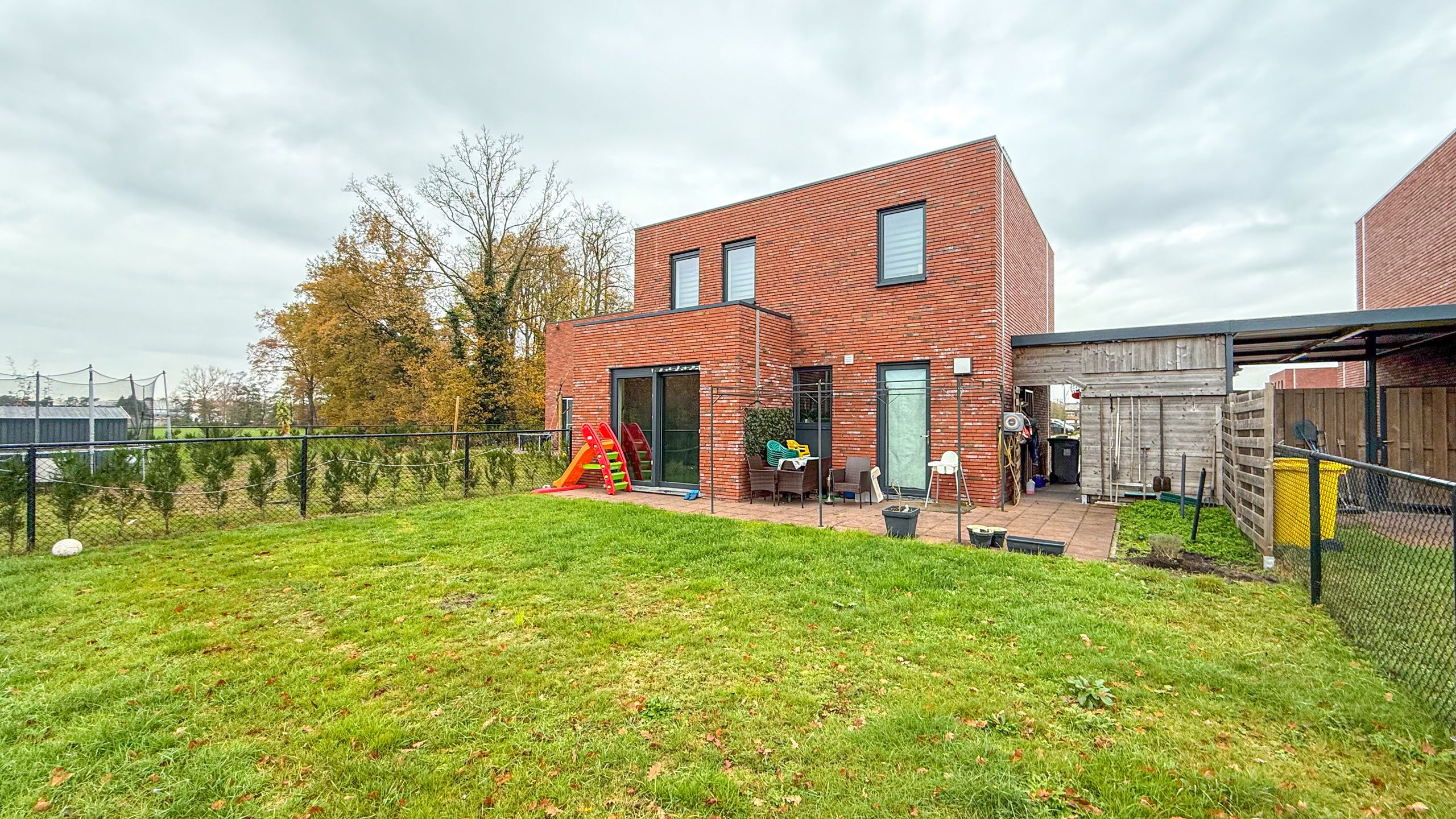 Moderne gezinswoning in rustige doodlopende straat met EPC A foto 26