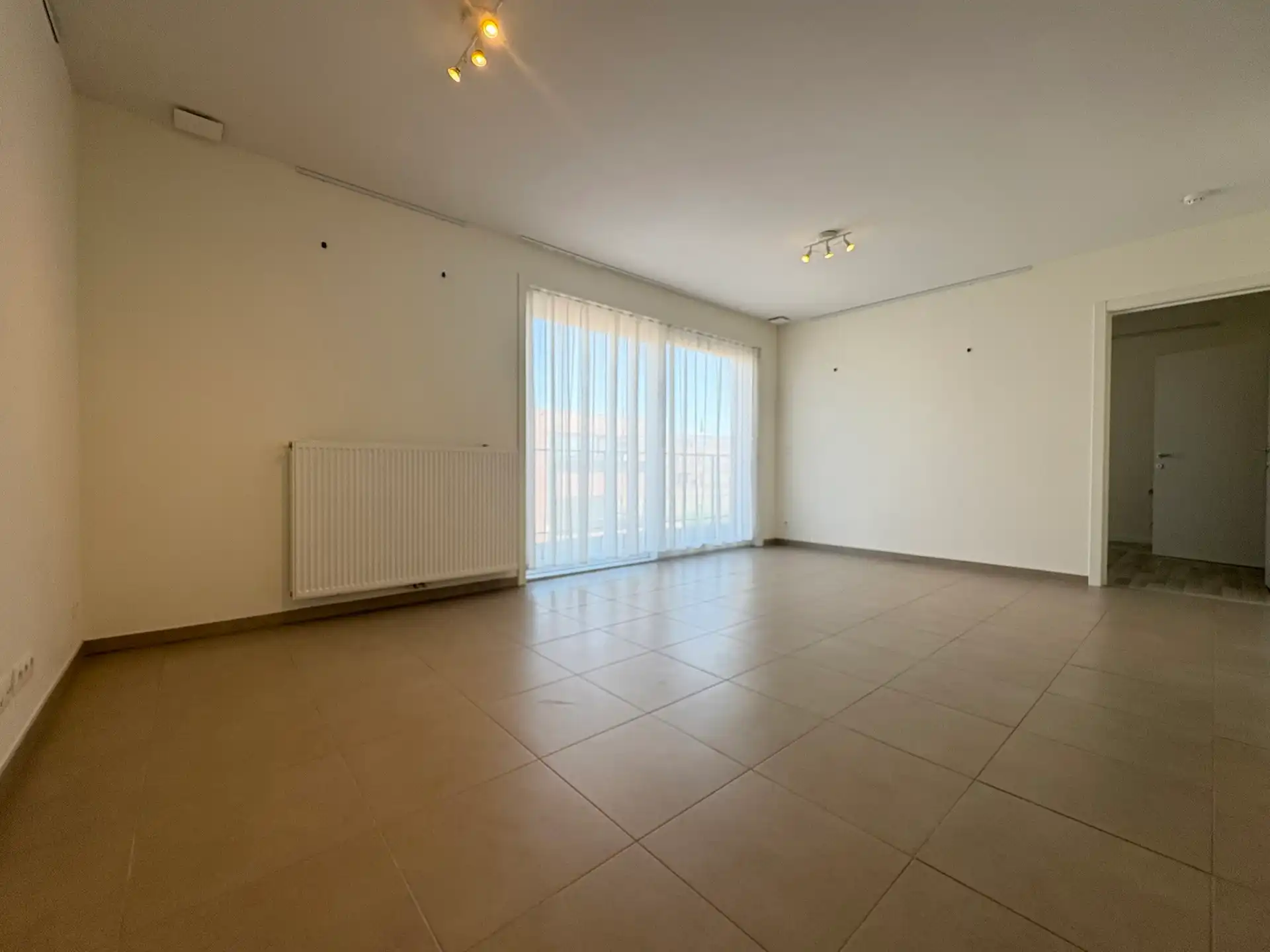 Volledig uitgeruste assistentieflat foto 4