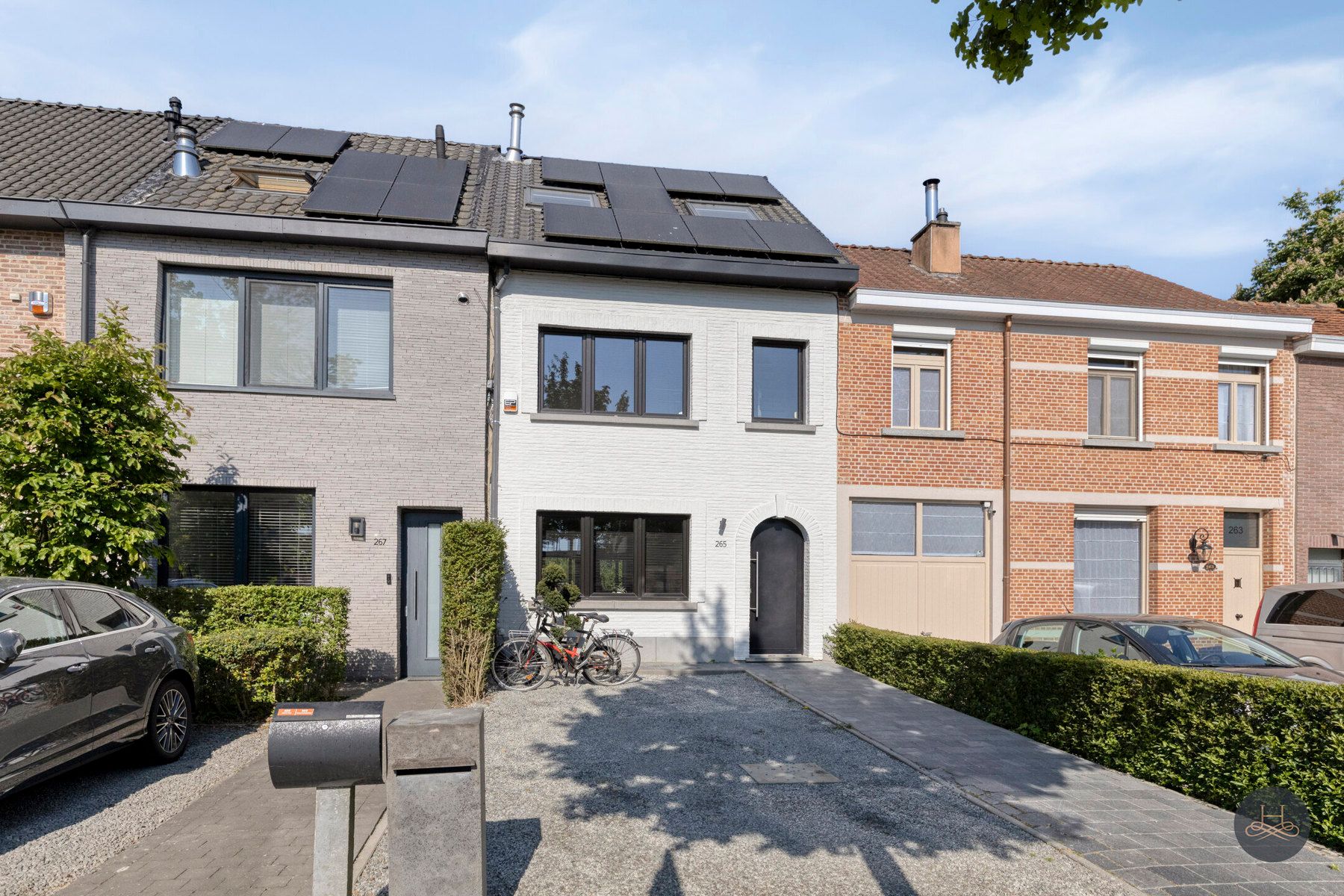 Energiezuinige woning met prachtige tuin op toplocatie foto {{pictureIndex}}