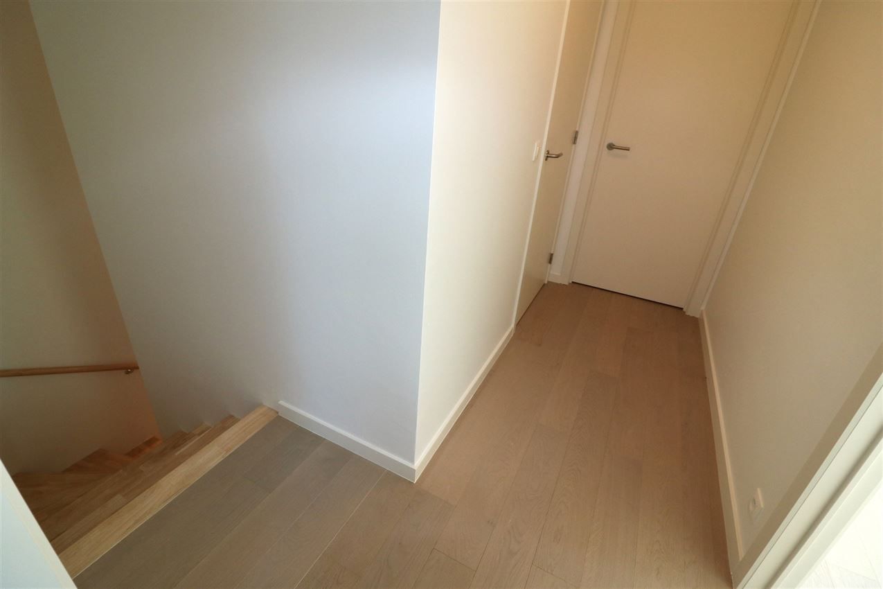 Bijzonder opgevat penthouse, 2 slpk., garage, groot terras foto 21