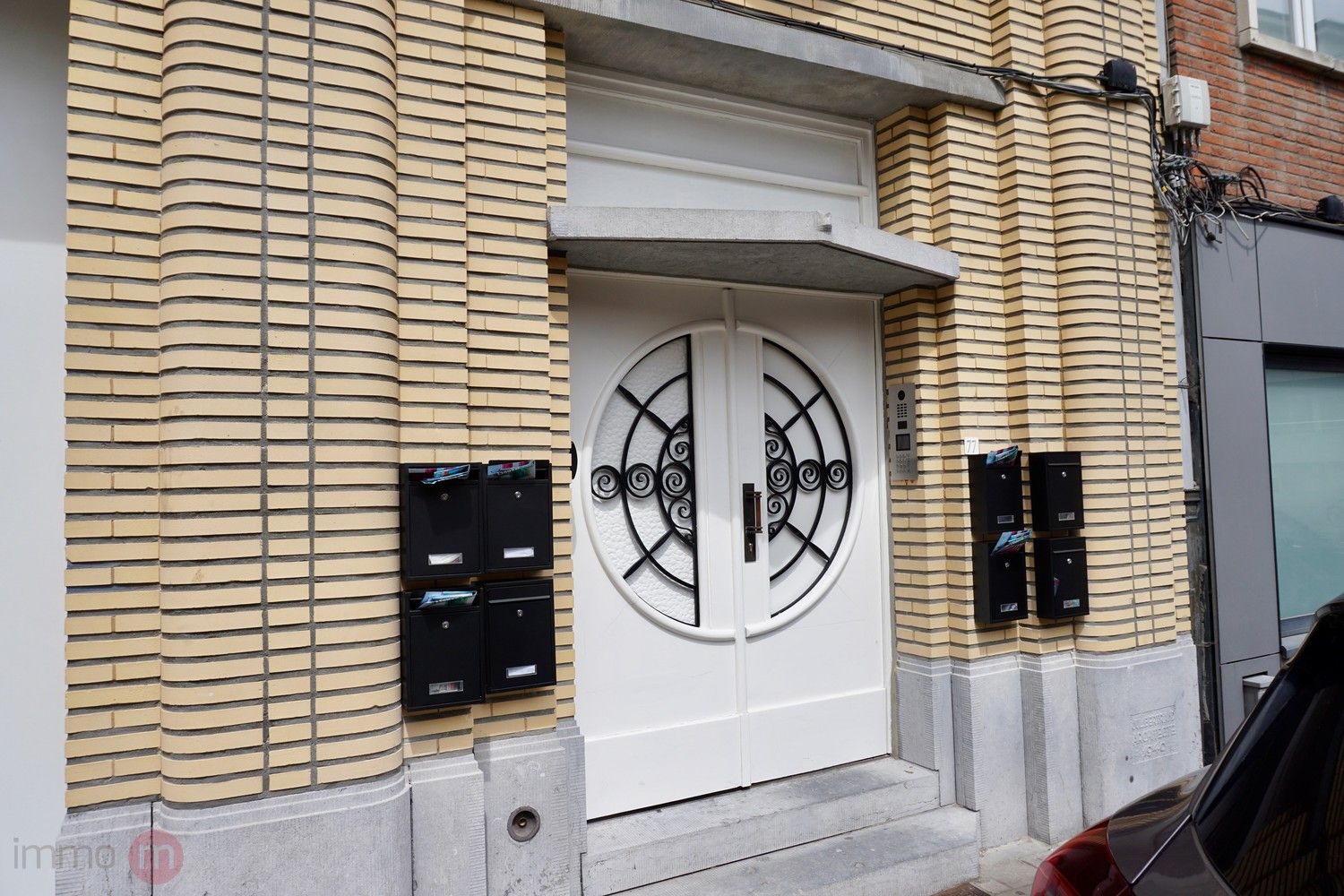 Volledig vernieuwde, gemeubelde studio te huur – Leuven foto 2