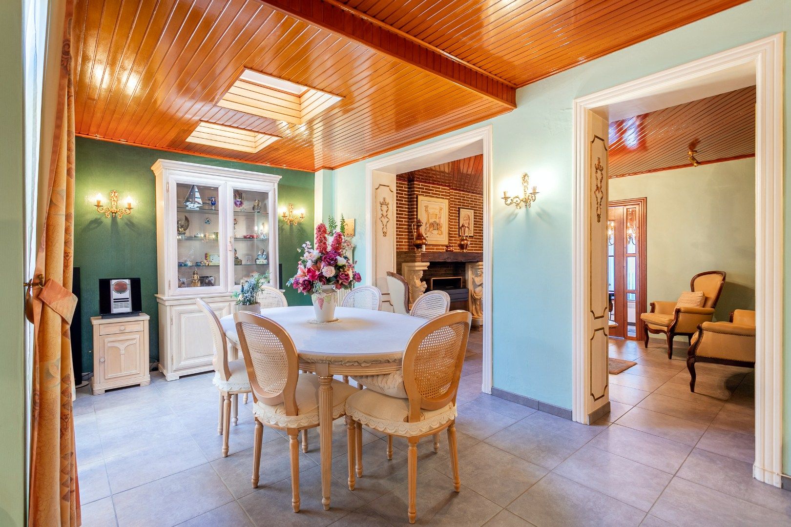 Goed onderhouden woning +-3are, met 2 à 3 slpk, garage en tuin. foto 7