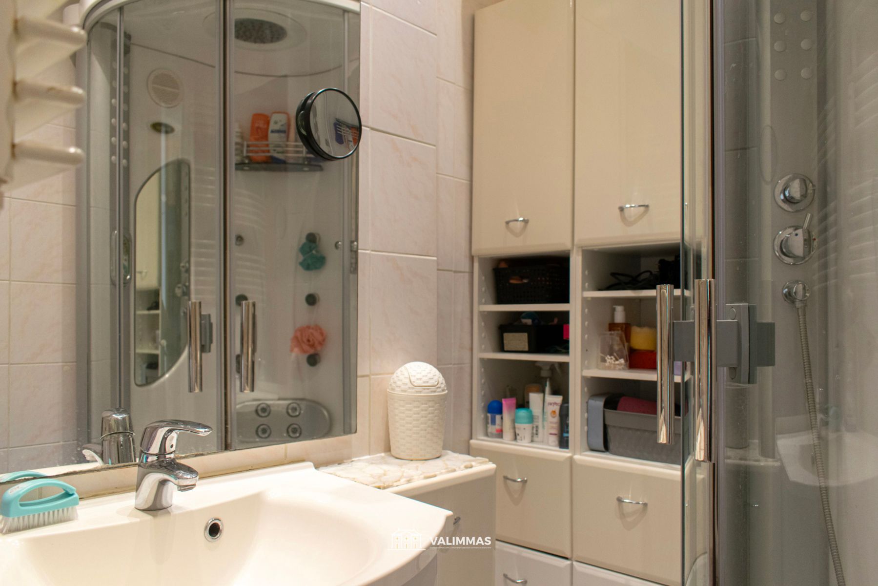 Verzorgd, energiezuinig appartement met mooi terras & kelder foto 11