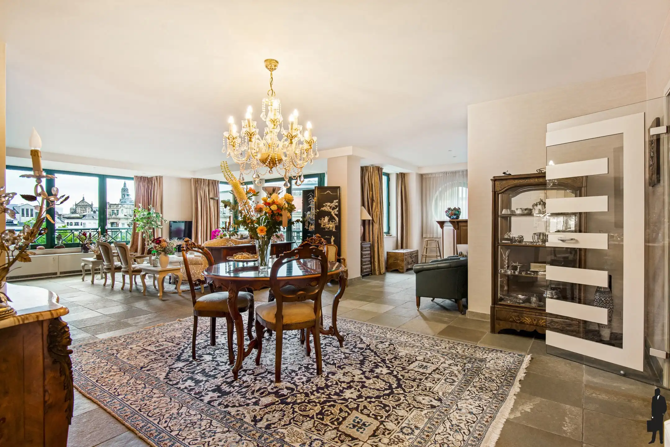 Dubbelappartement met zicht op Groenplaats en Kathedraal foto 6