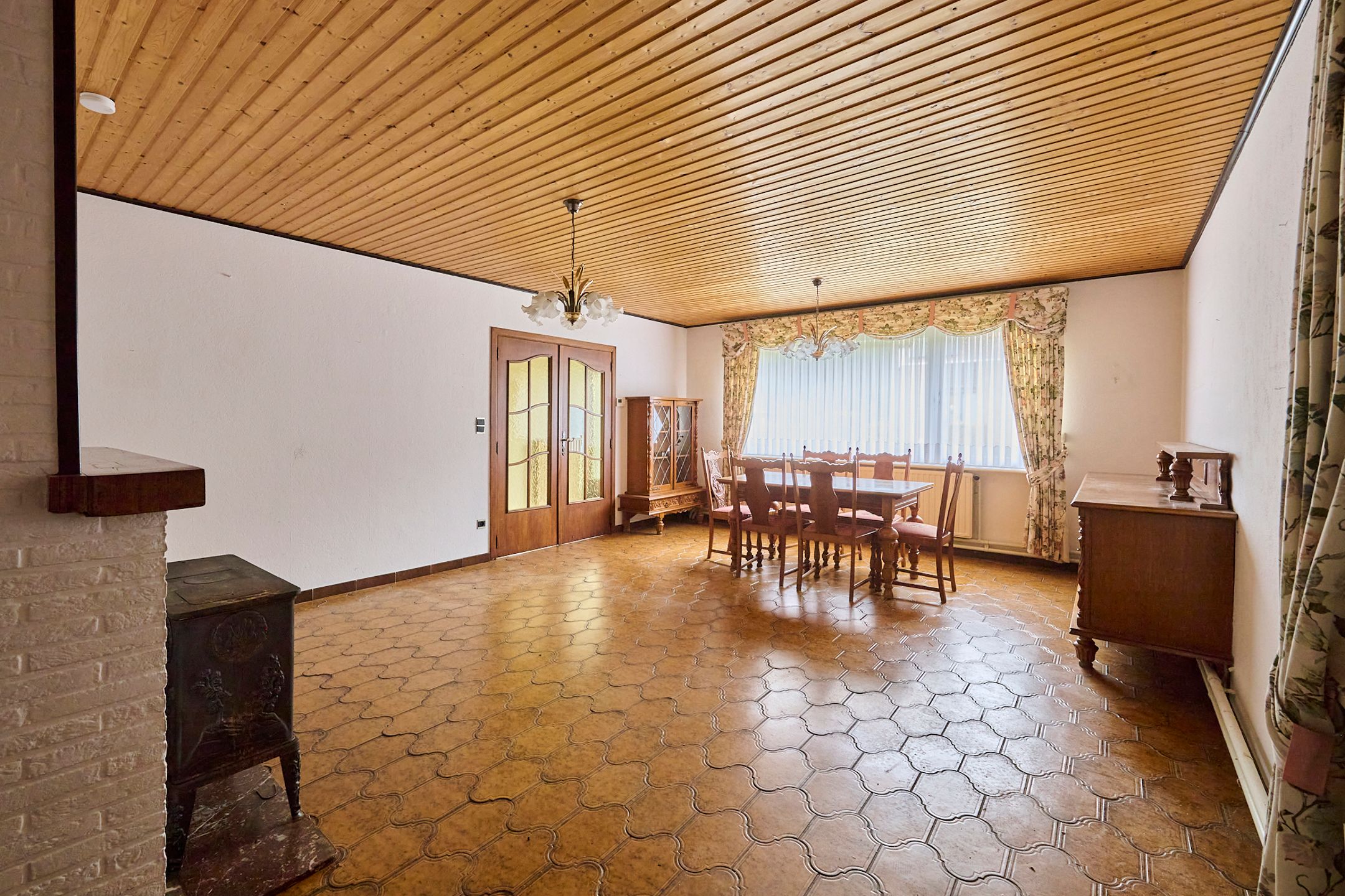 RUSTIG GELEGEN OP TE FRISSEN GEZINSWONING OP 6a in As. foto 5