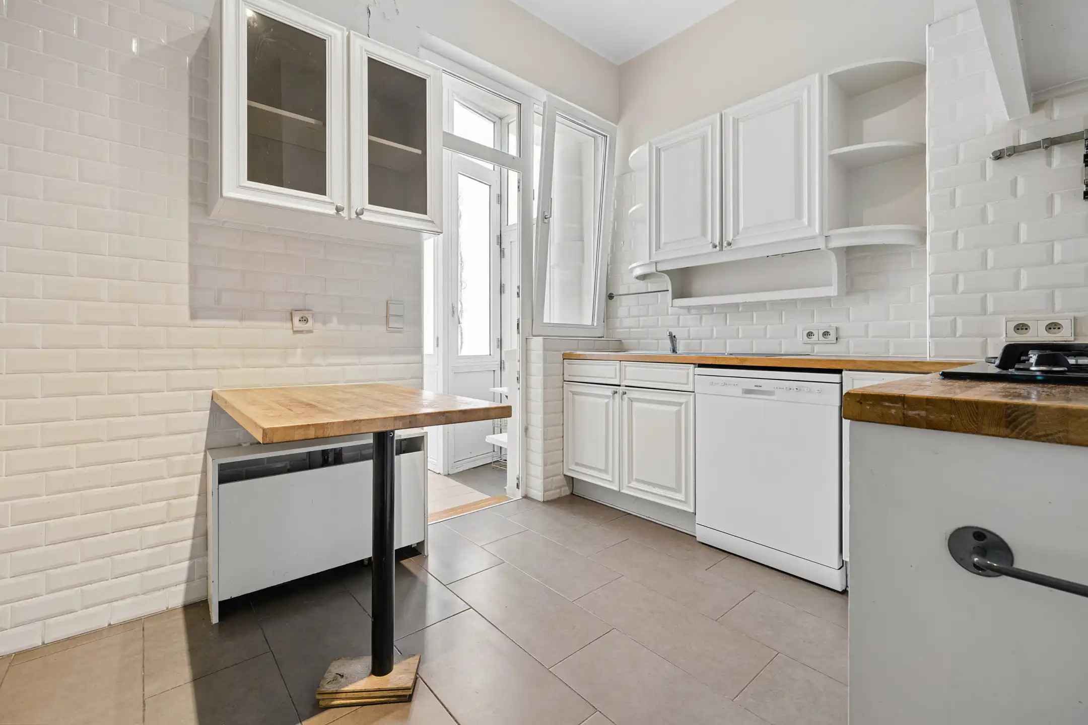 Appartement met 4 slaapkamers aan de Louizalaan foto 14