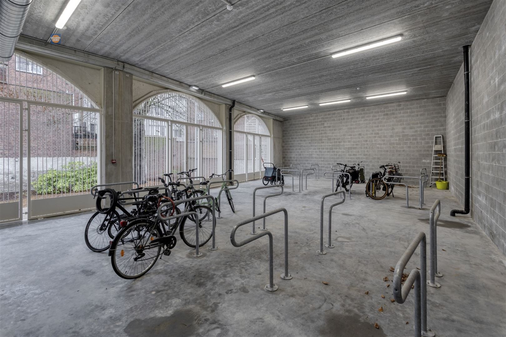 Modern en instapklaar appartement met 2 slaapkamers op absolute topligging foto 30