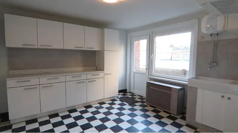 Comfortabele 3-slaapkamerwoning met Terras te huur in Assebroek Brugge foto 5