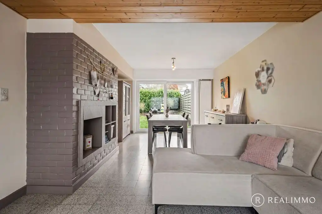 Instapklare halfopen bebouwing op 359 m² te Moen foto 4