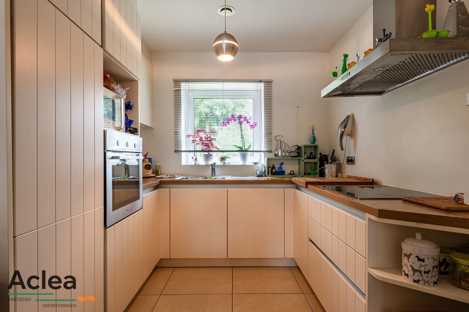 Recente woning in een rustige wijk met 3 slpks! foto 7