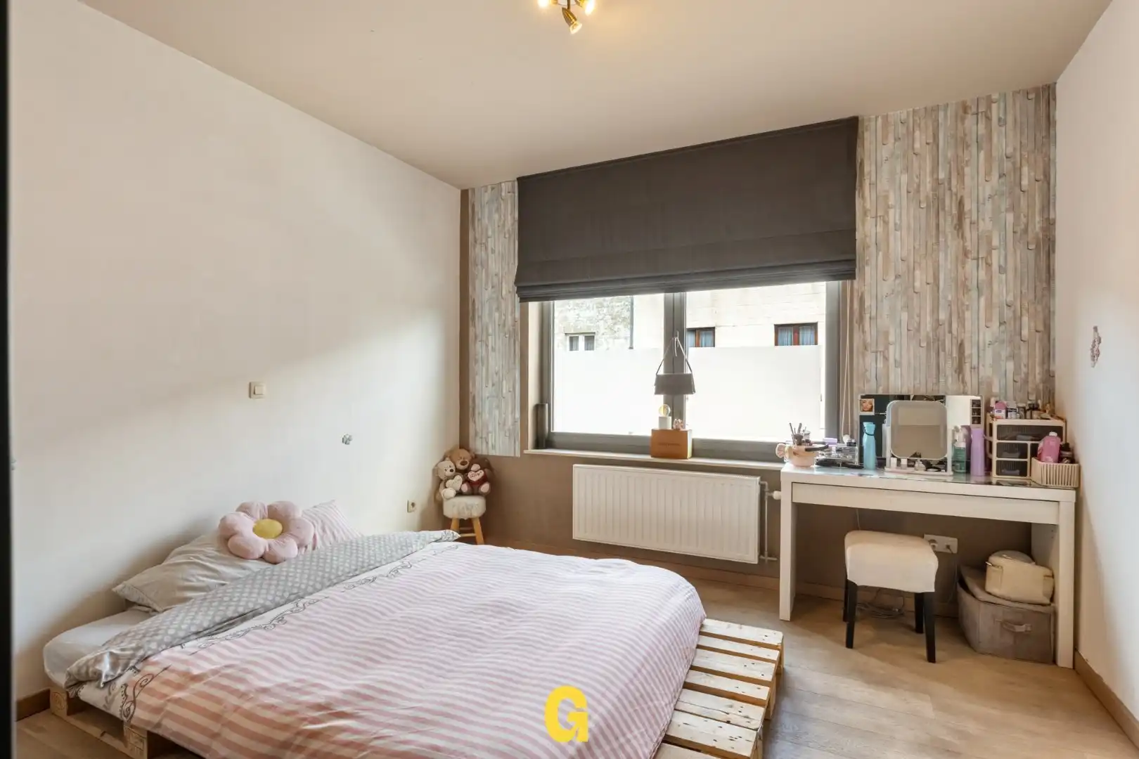 Knap afgewerkt triplex appartement met 4 slaapkamers, 2 badkamers en standplaats met ruime kelderberging  foto 20