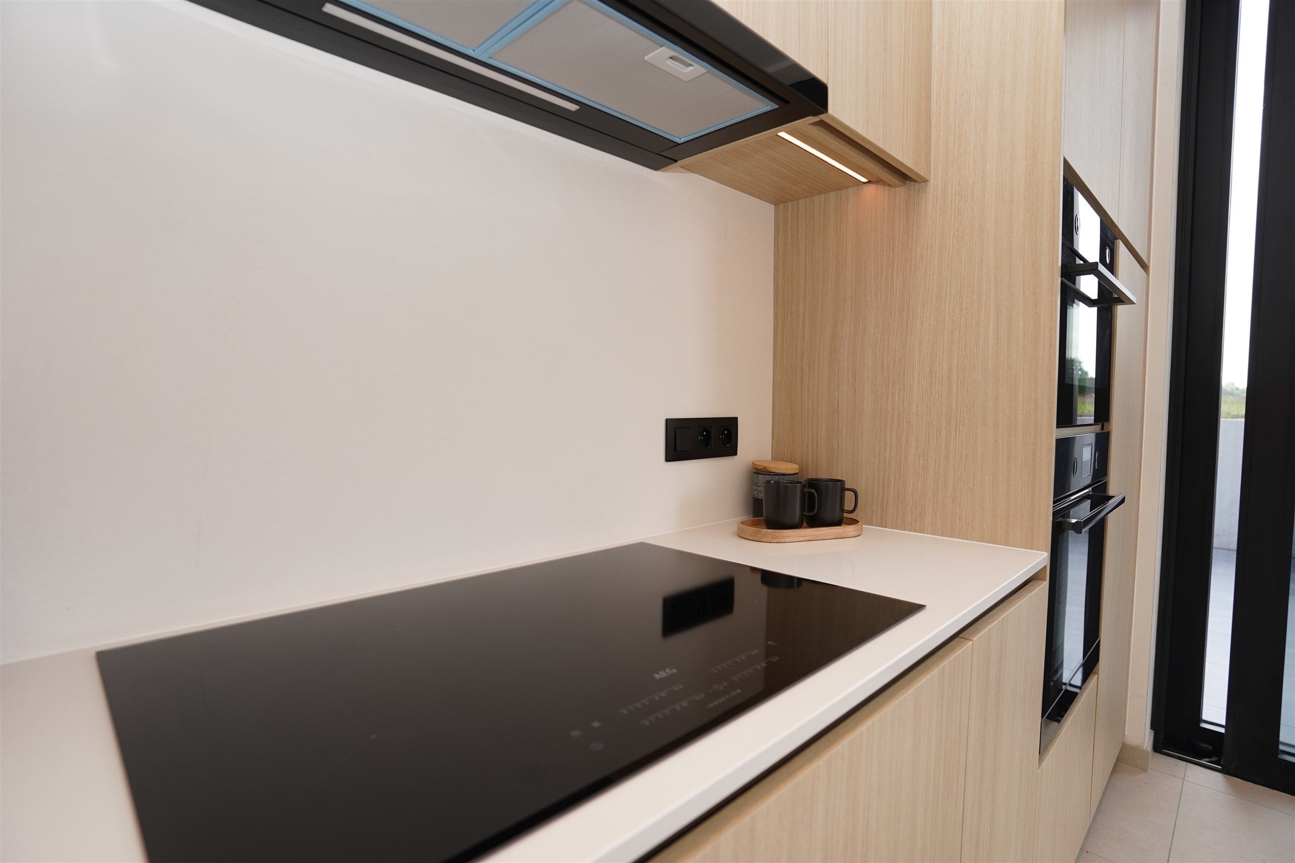 Halfopen nieuwbouwparel op 658 m² – Ruimte, Licht en Leefcomfort foto 16