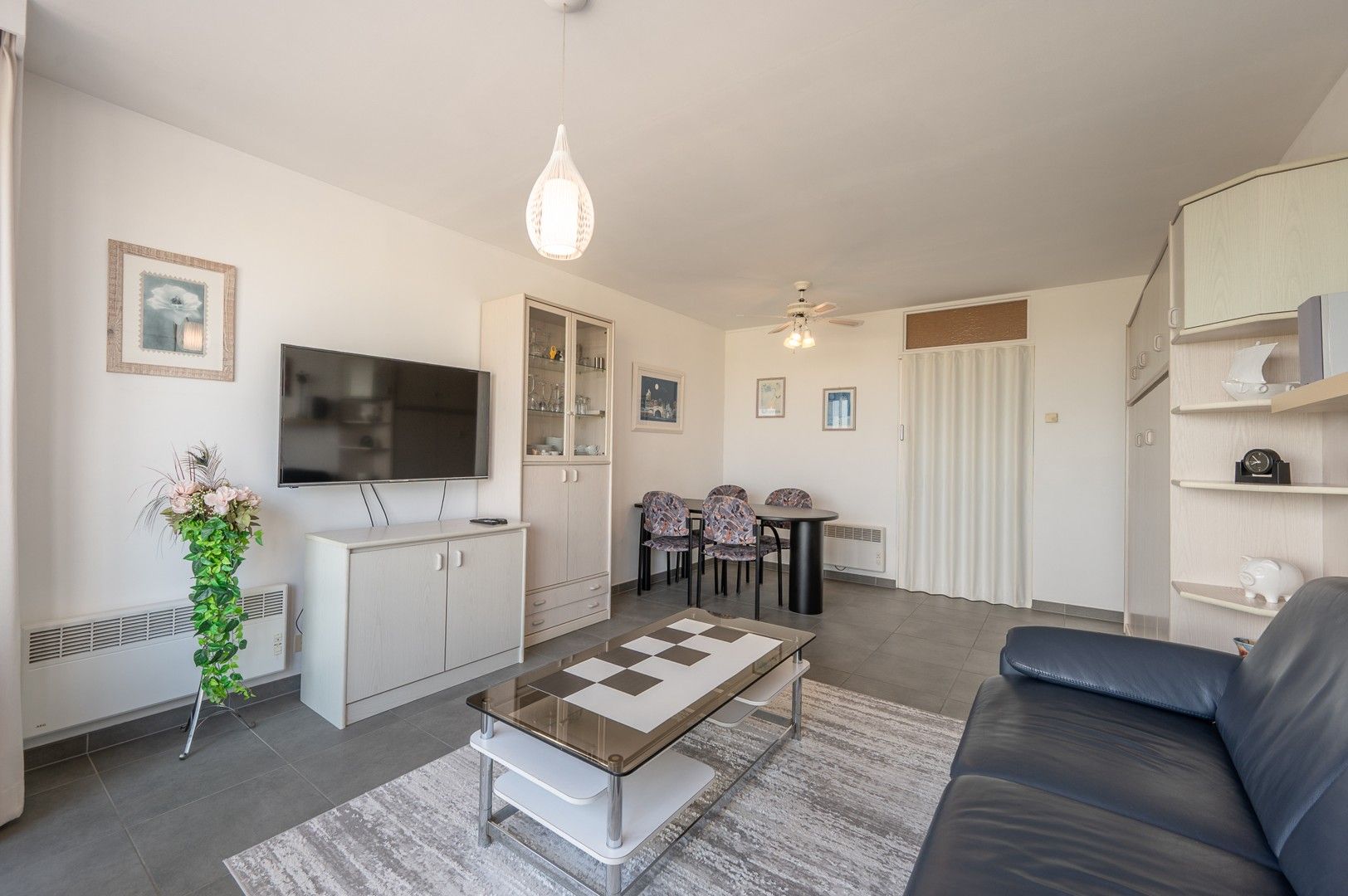 Lichtrijk appartement met frontaal zeezicht foto 4