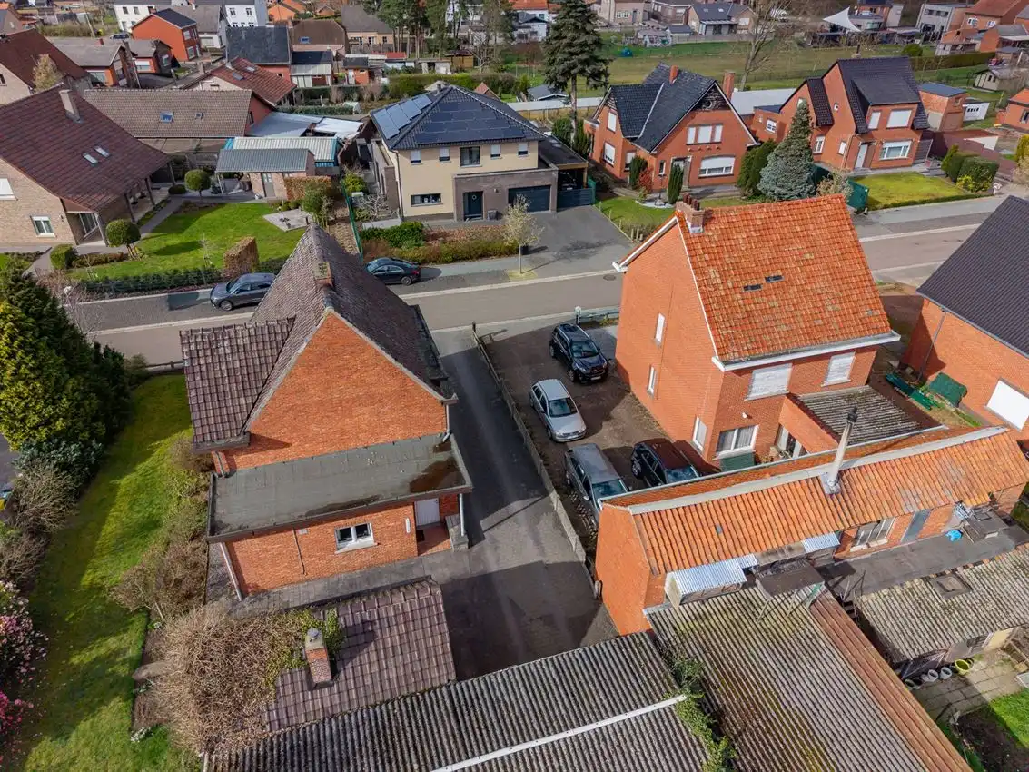 Rustig gelegen te renoveren woning met 3 slk foto 37