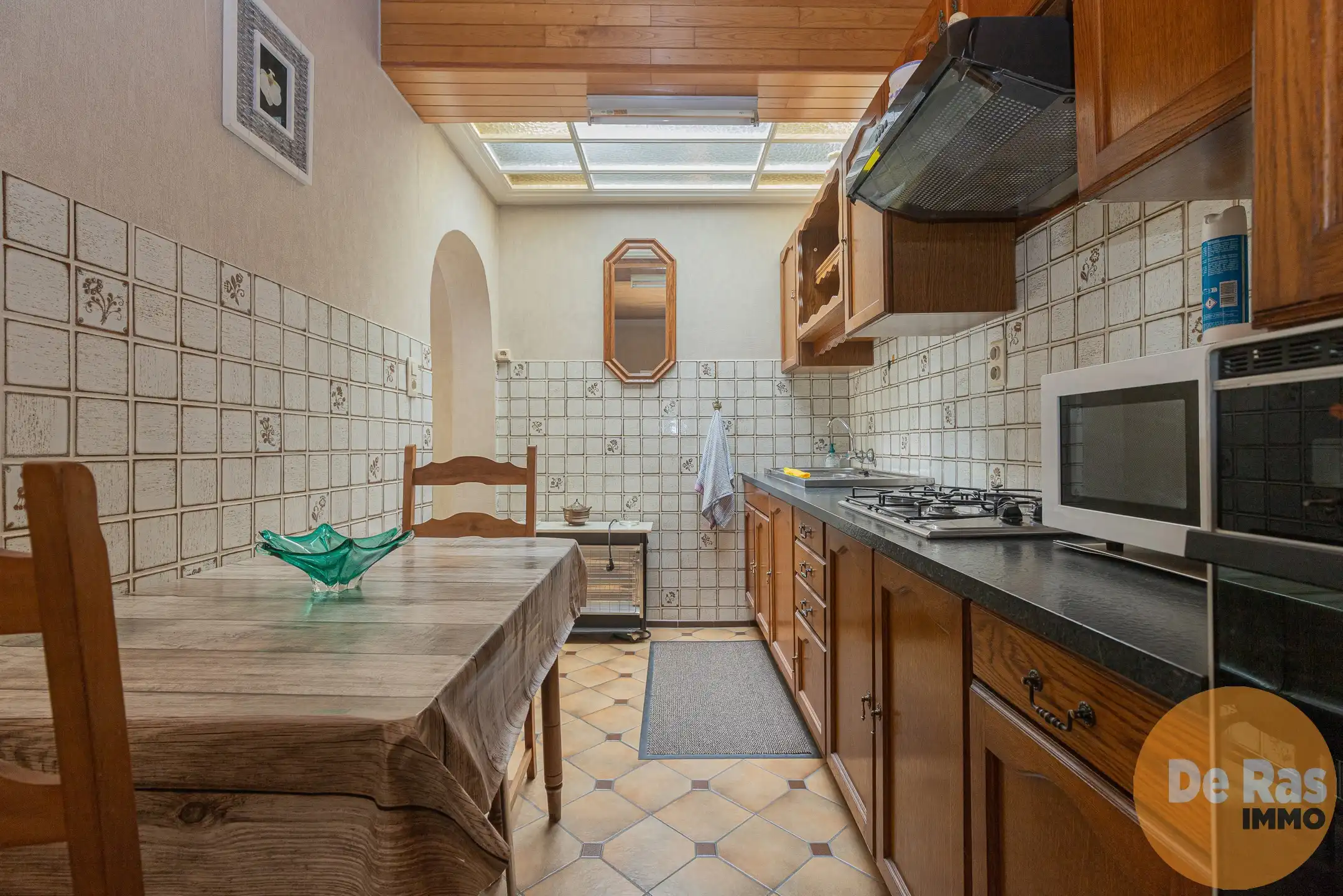 LEDE- Stevige halfopen bebouwing pal in centrum! foto 9