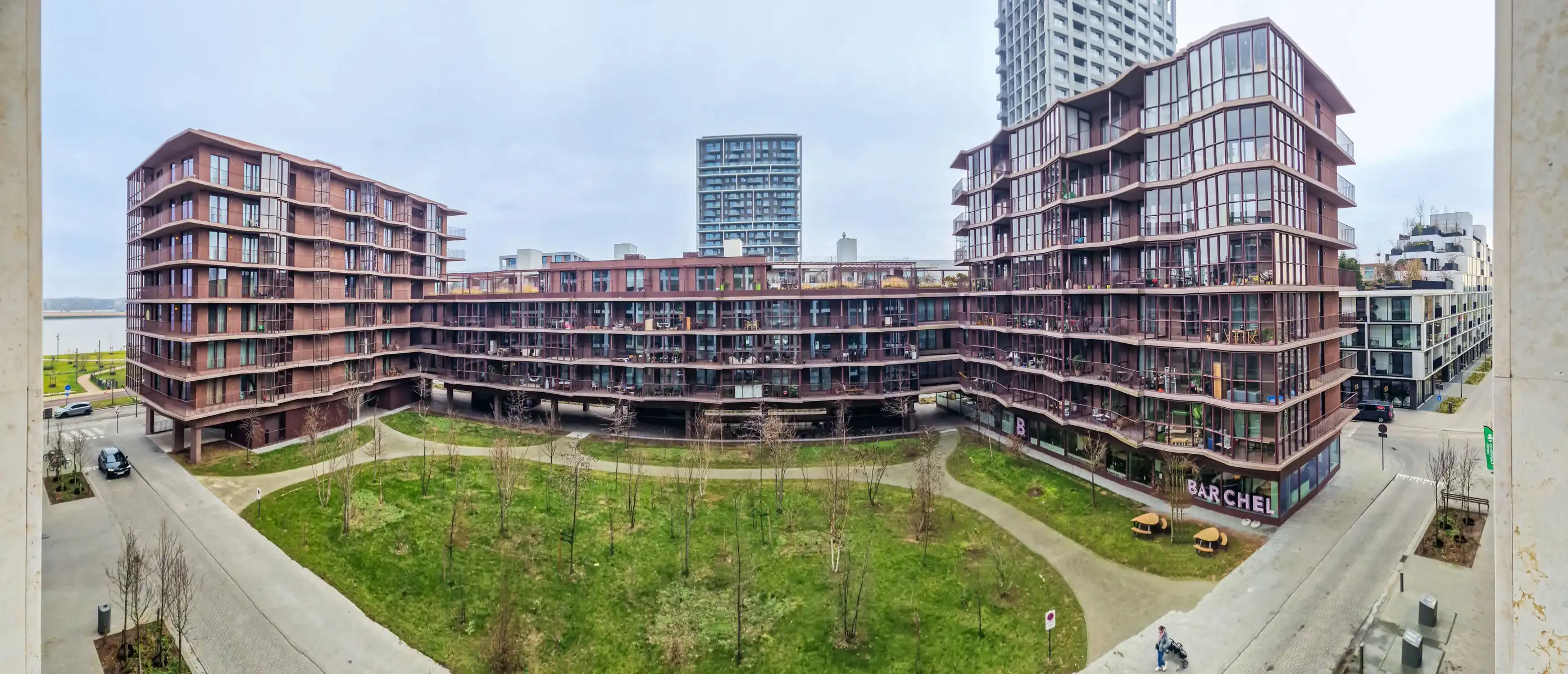 Ongemeubeld 1-slpk app. met terras en zicht op binnenpark foto 7