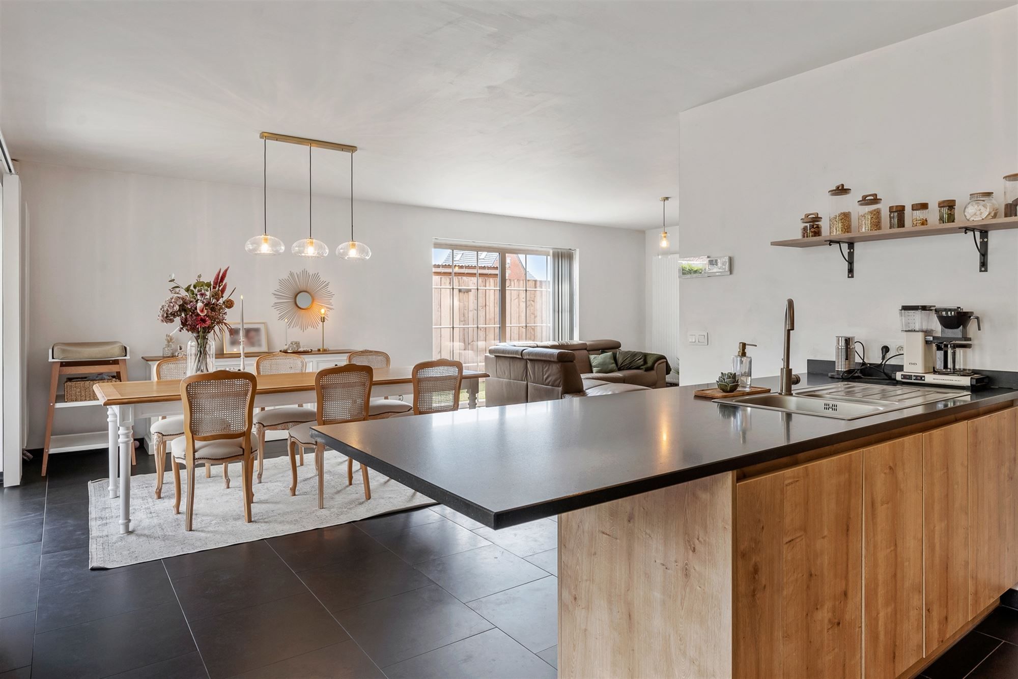 PERFECT ONDERHOUDEN EN INSTAPKLARE WONING MET 3 SLAAPKAMERS TE BEVERLO foto 11