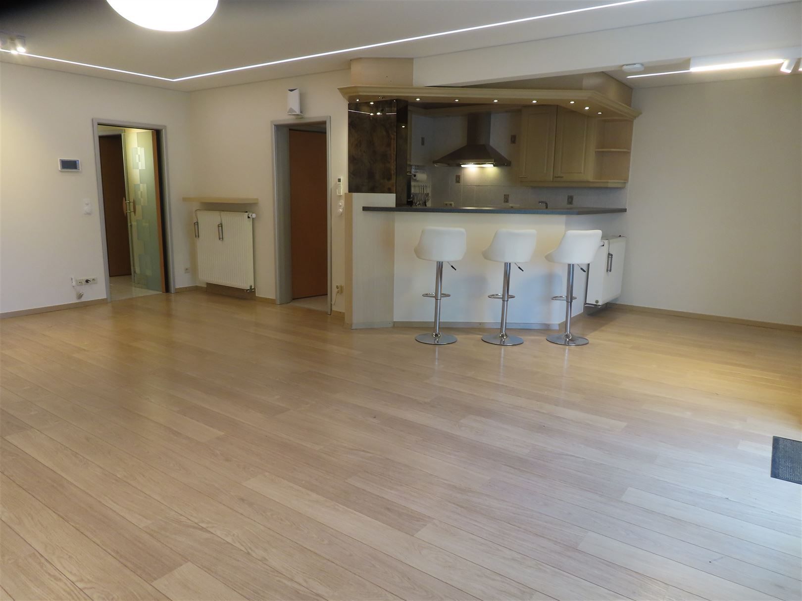 Luxe appartement met overdekt terras, airco en garagebox! foto 2