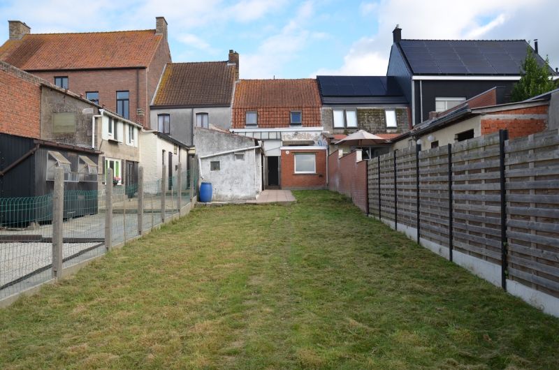 Moorslede: instapklare gezinswoning met 3 slpks, tuin en garage foto 11