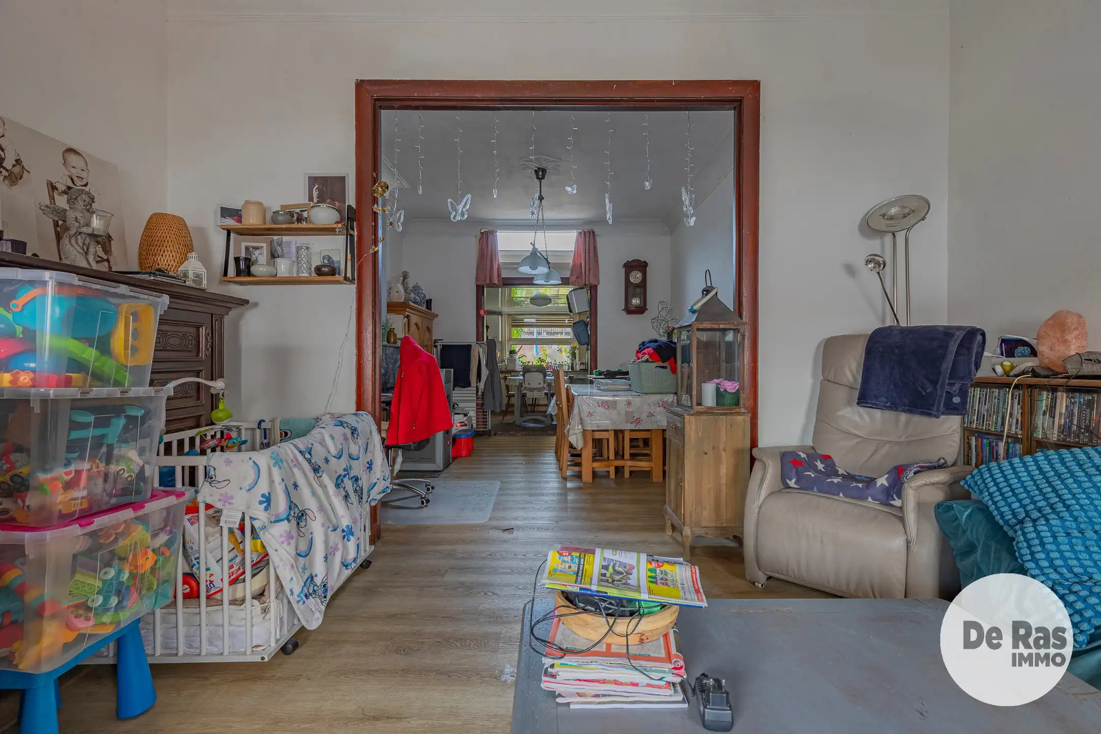 LEDE - Te renoveren woning met 4 slaapkamers nabij centrum foto 3