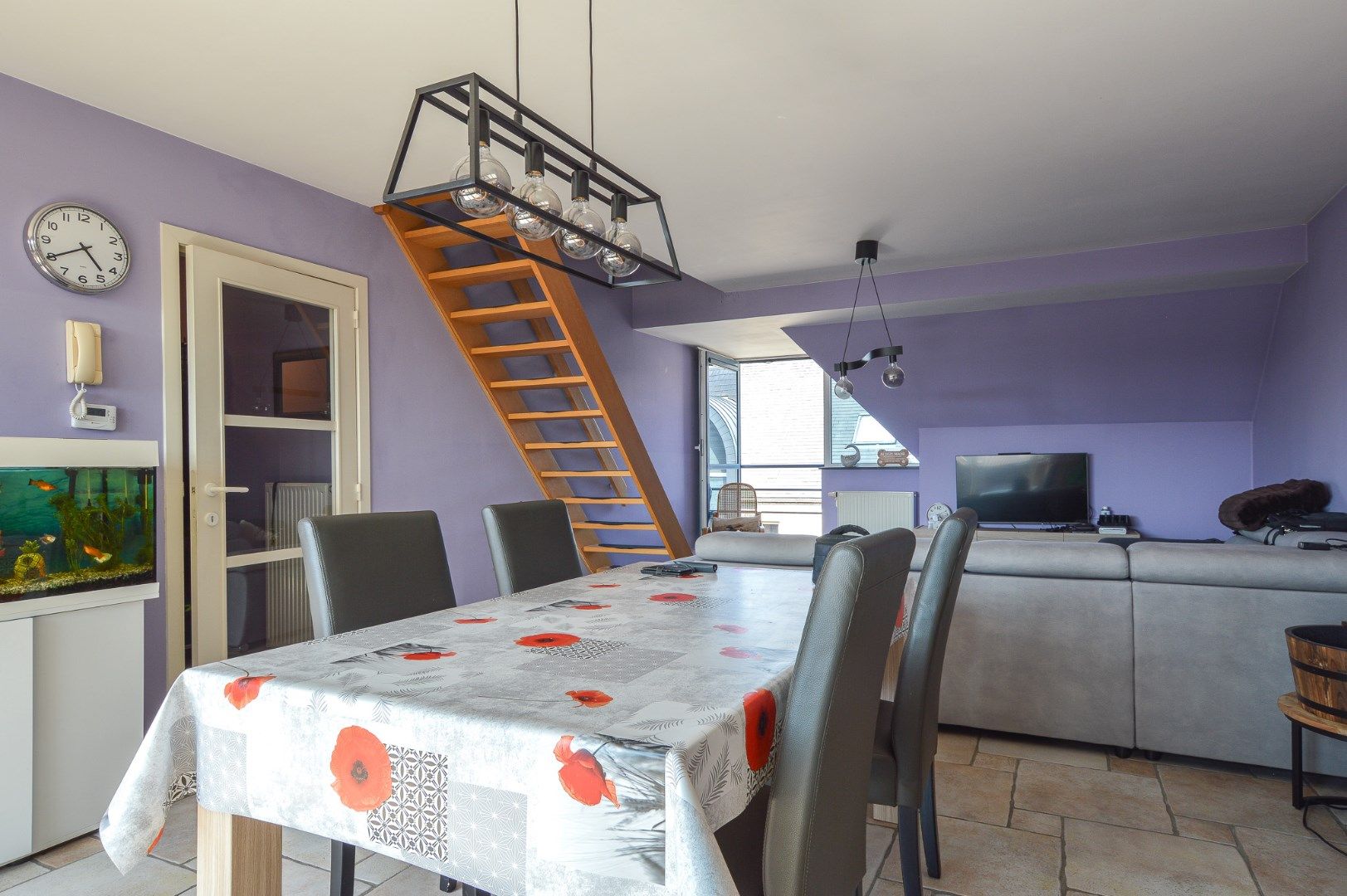 Ruim appartement met 3 slaapkamers en garagebox te huur centrum Veldegem foto 5