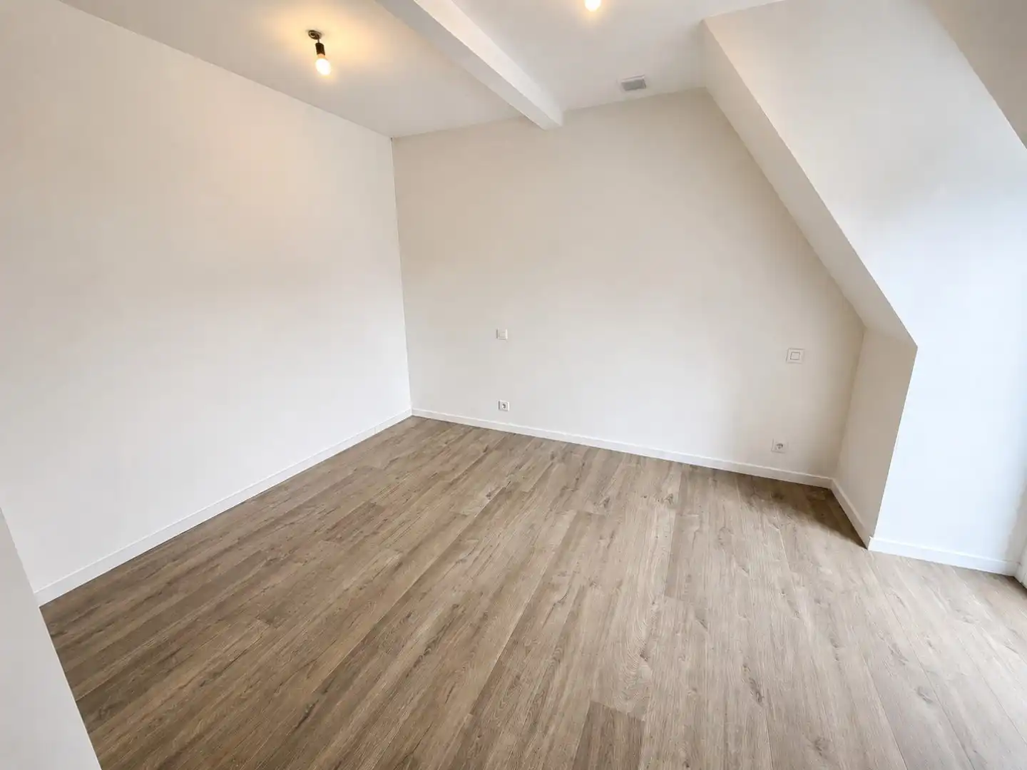 Hip appartement met loftvibes - Pius X foto 17