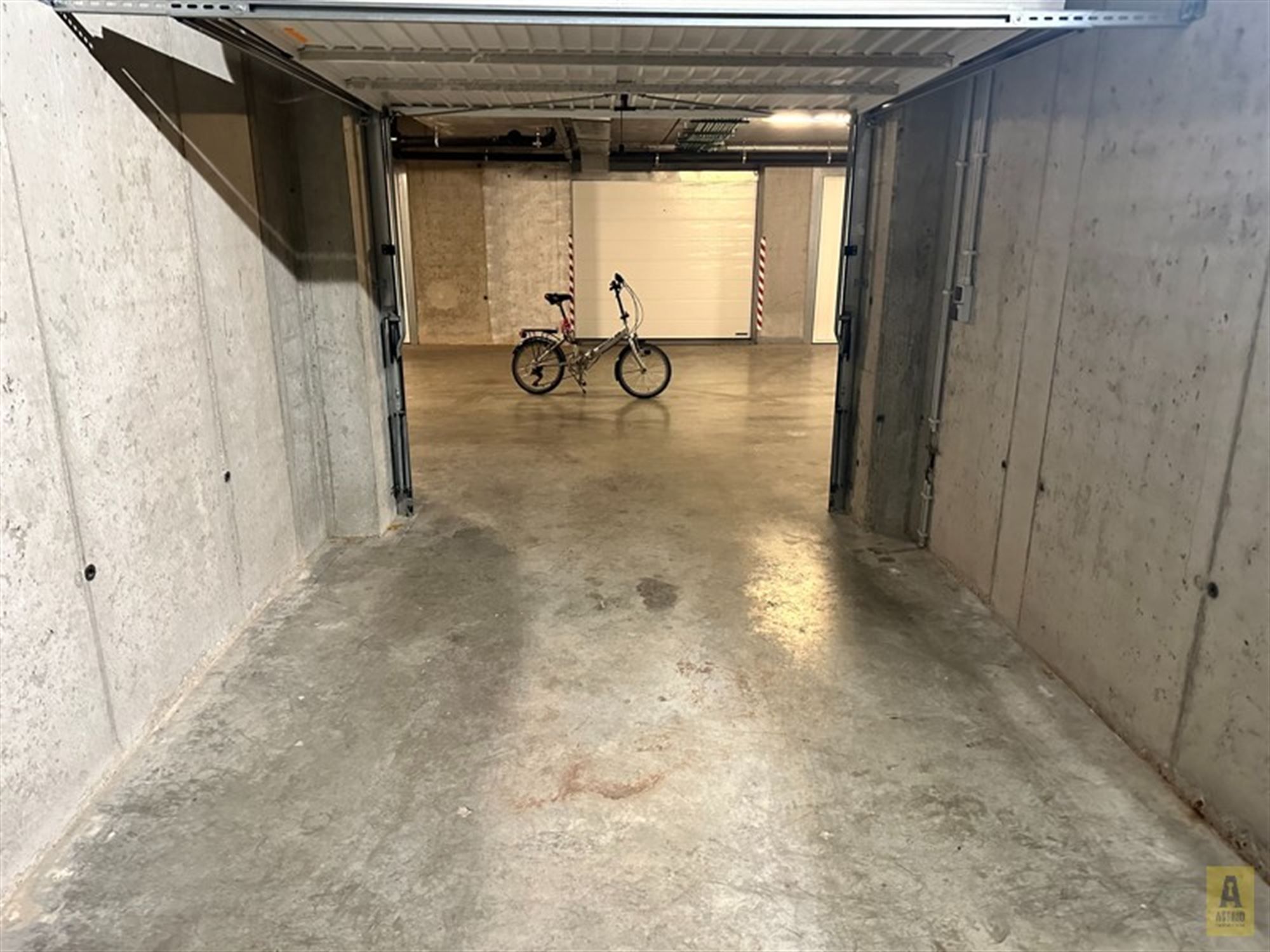 Afgesloten garagebox in centrum (ondergronds)! foto 7