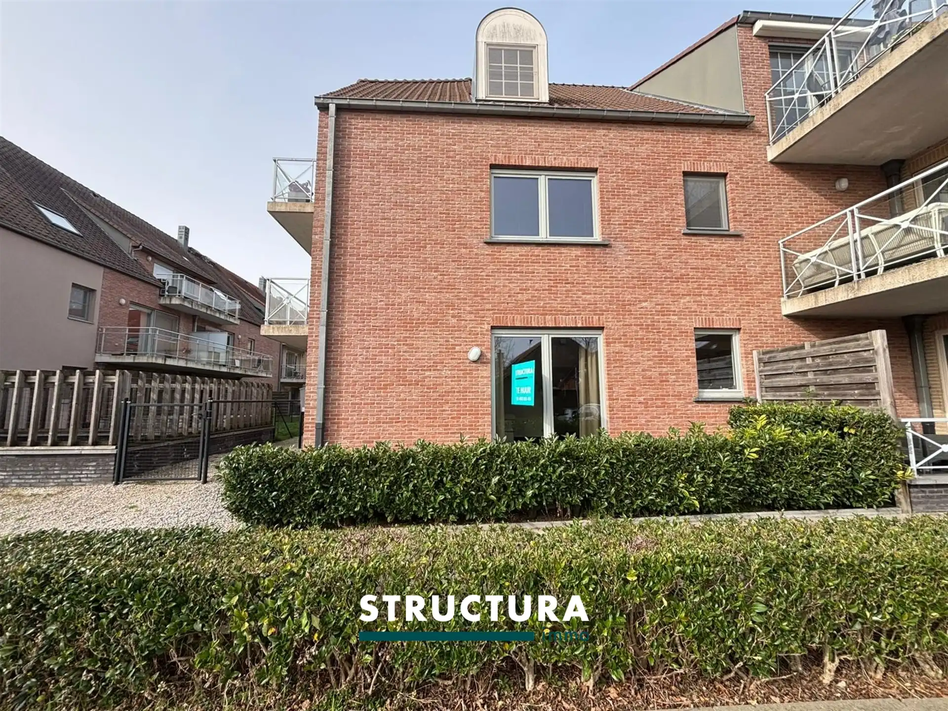 Appartement met tuin en private inkom! foto 2