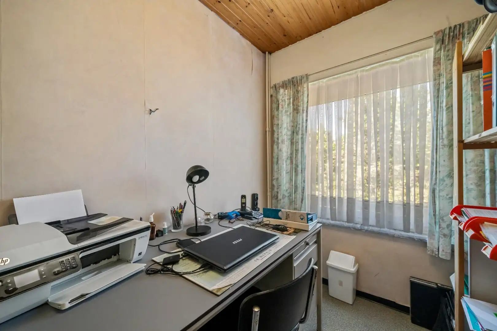 Ruime bel-étage foto 12