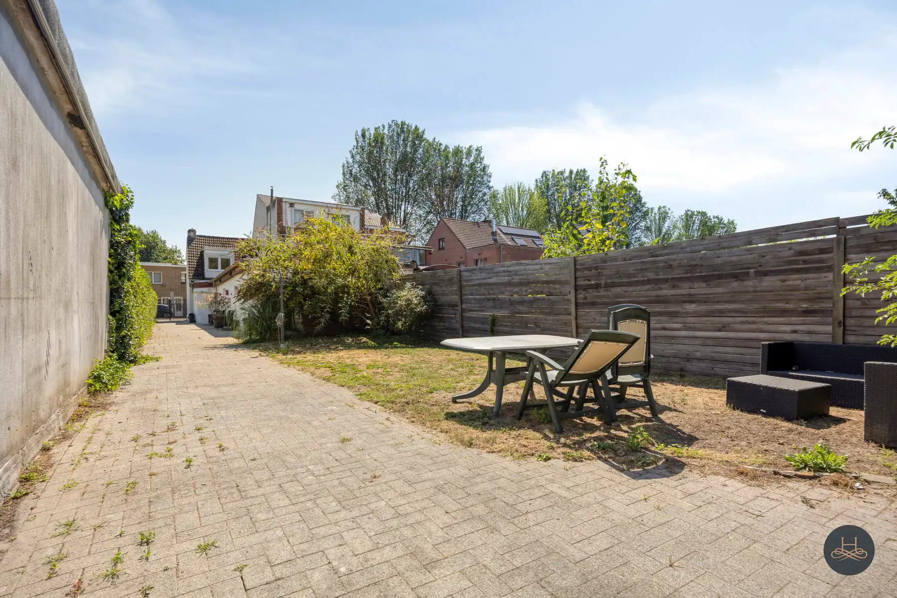 Veelzijdige halfopen bebouwing met woonstudio in de tuin foto 24
