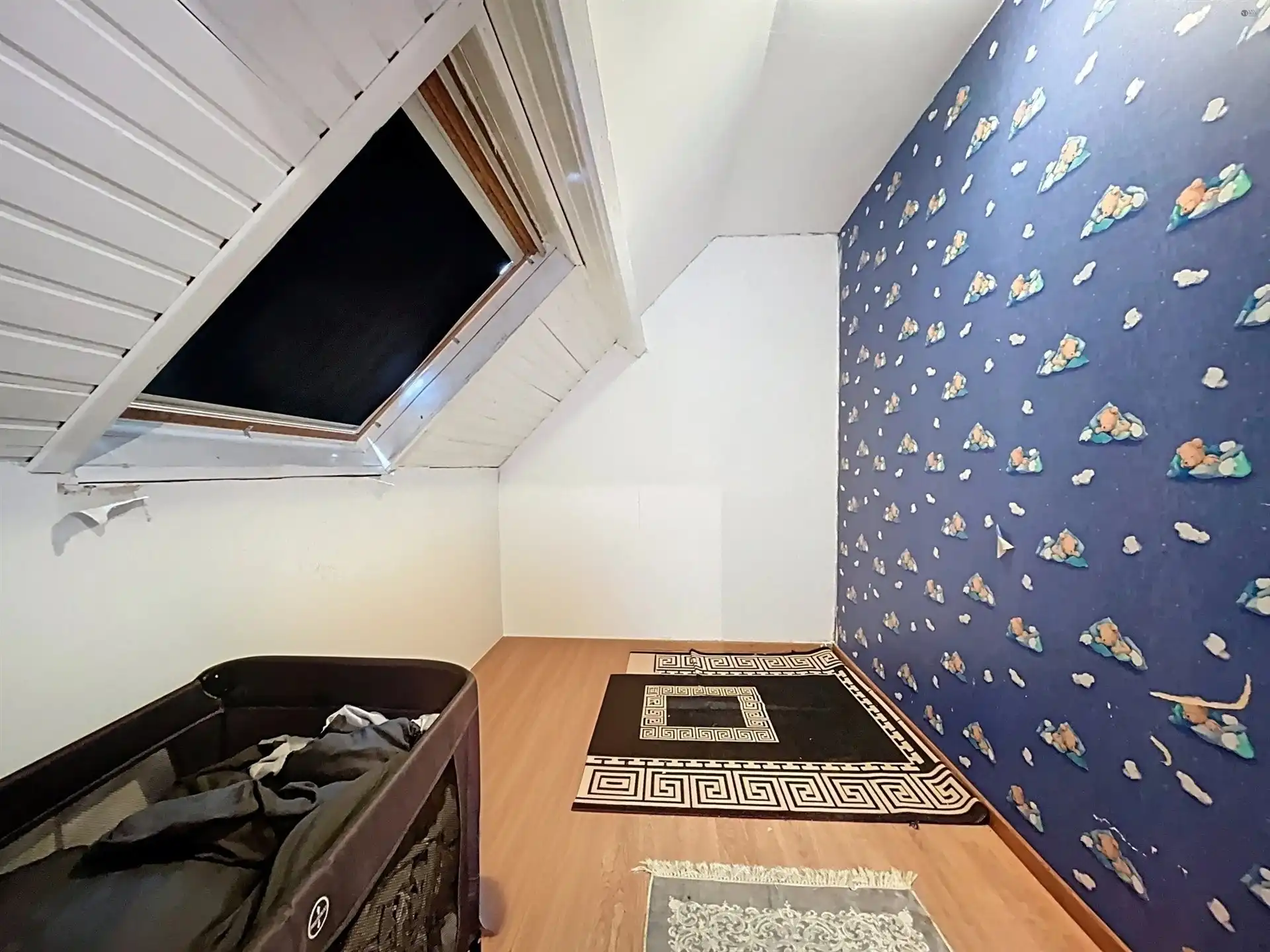 Handelspand met woongelegenheid + 2 app foto 31