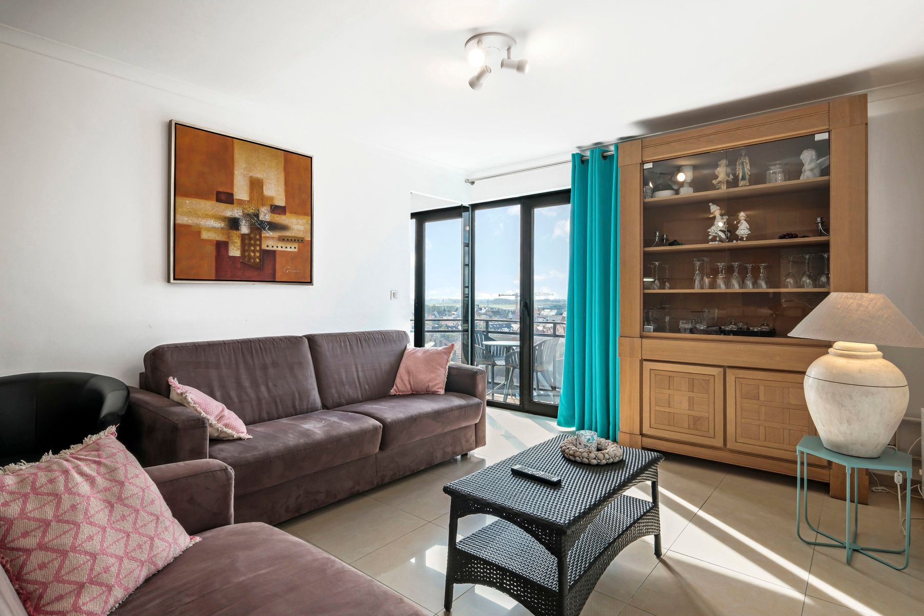 Instapklaar appartement aan de zeedijk in Oostende.  foto 4