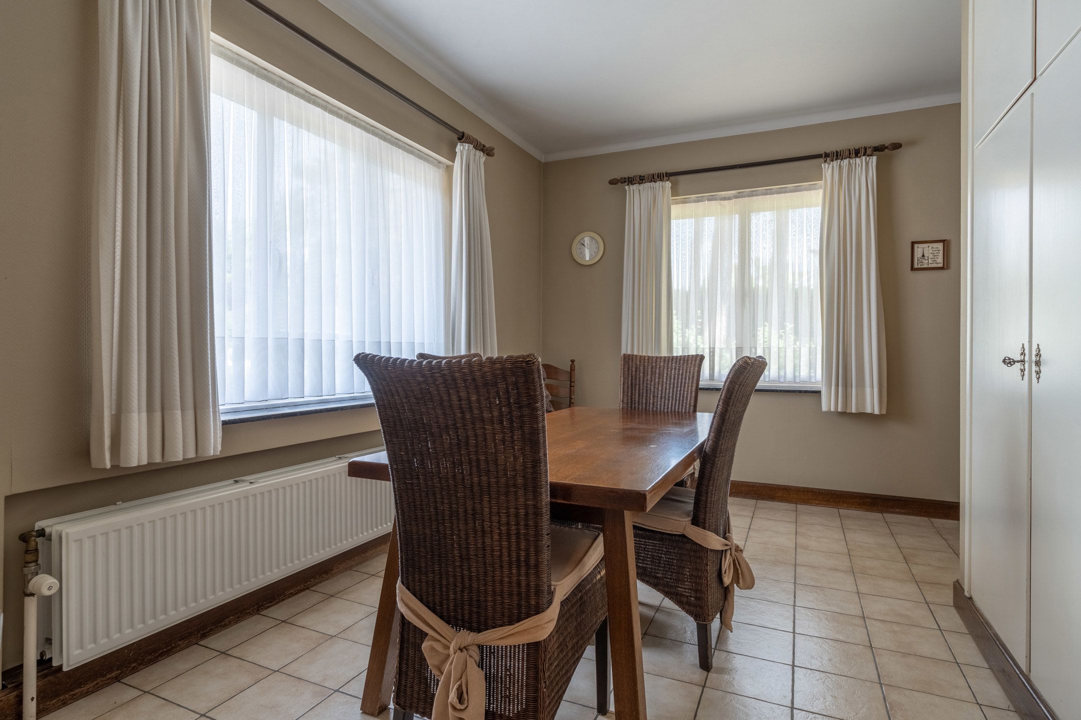 Charmante gelijkvloersvilla met 4 slpk en 2 bdk op 2.092 m² foto 14