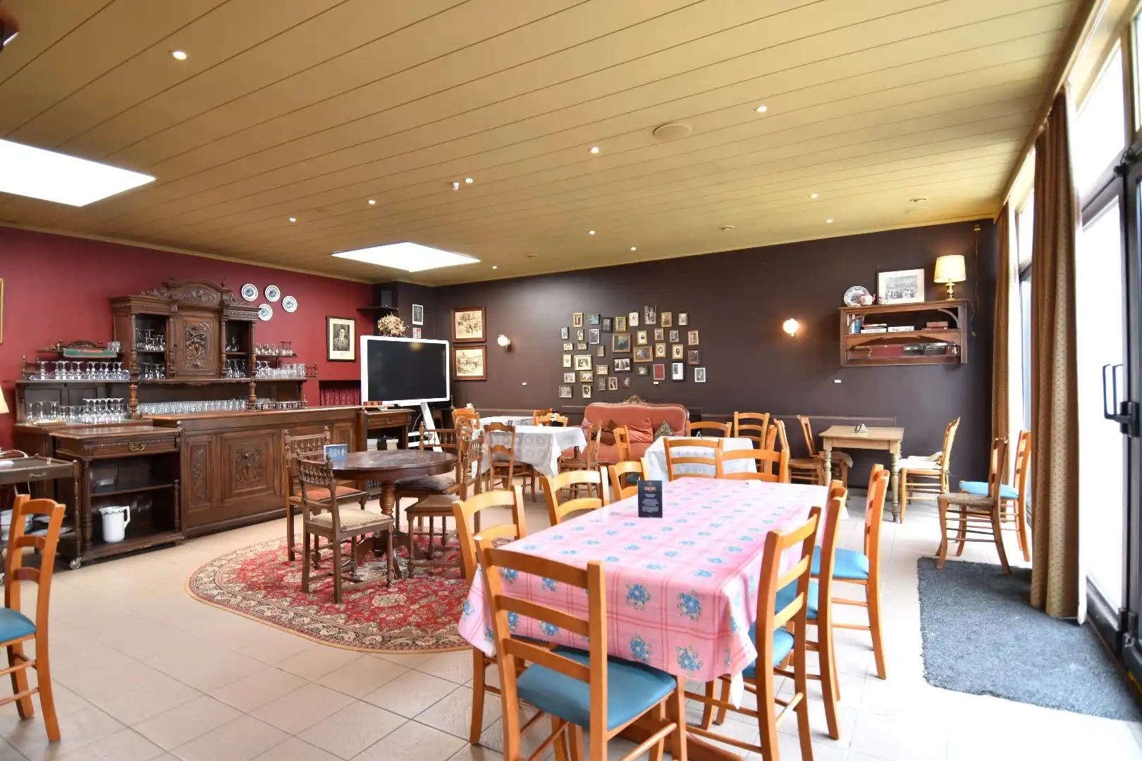 Woning met tuin/terras, garage en bijhorende horeceazaak te koop in Gullegem foto 13