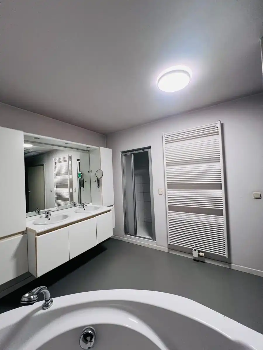 Appartement te huur foto 9