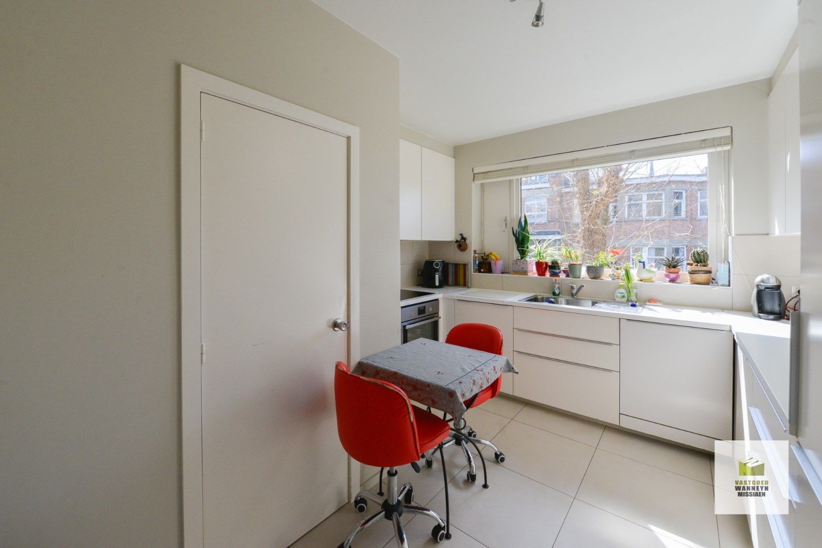 Gerenoveerd 3slpk appartement met 3 terrassen en ondergrondse staanplaats te centrum Brugge foto 17