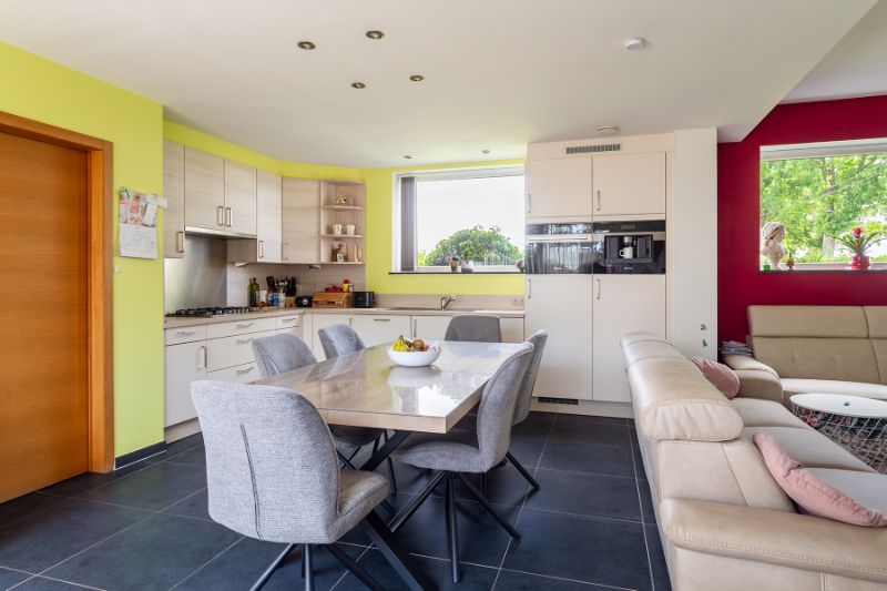 Prachtig gerenoveerde vrijstaande woning! foto 5