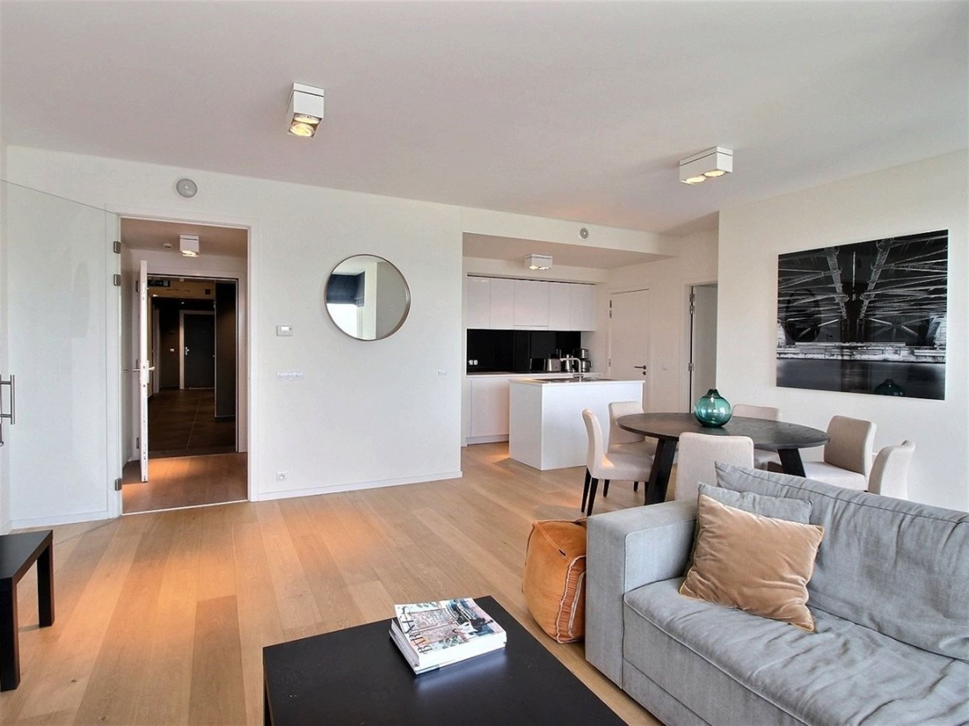 Modern en lichtrijk 2SK Appartement met terras - Akenkaai / Up-site Toor foto 3